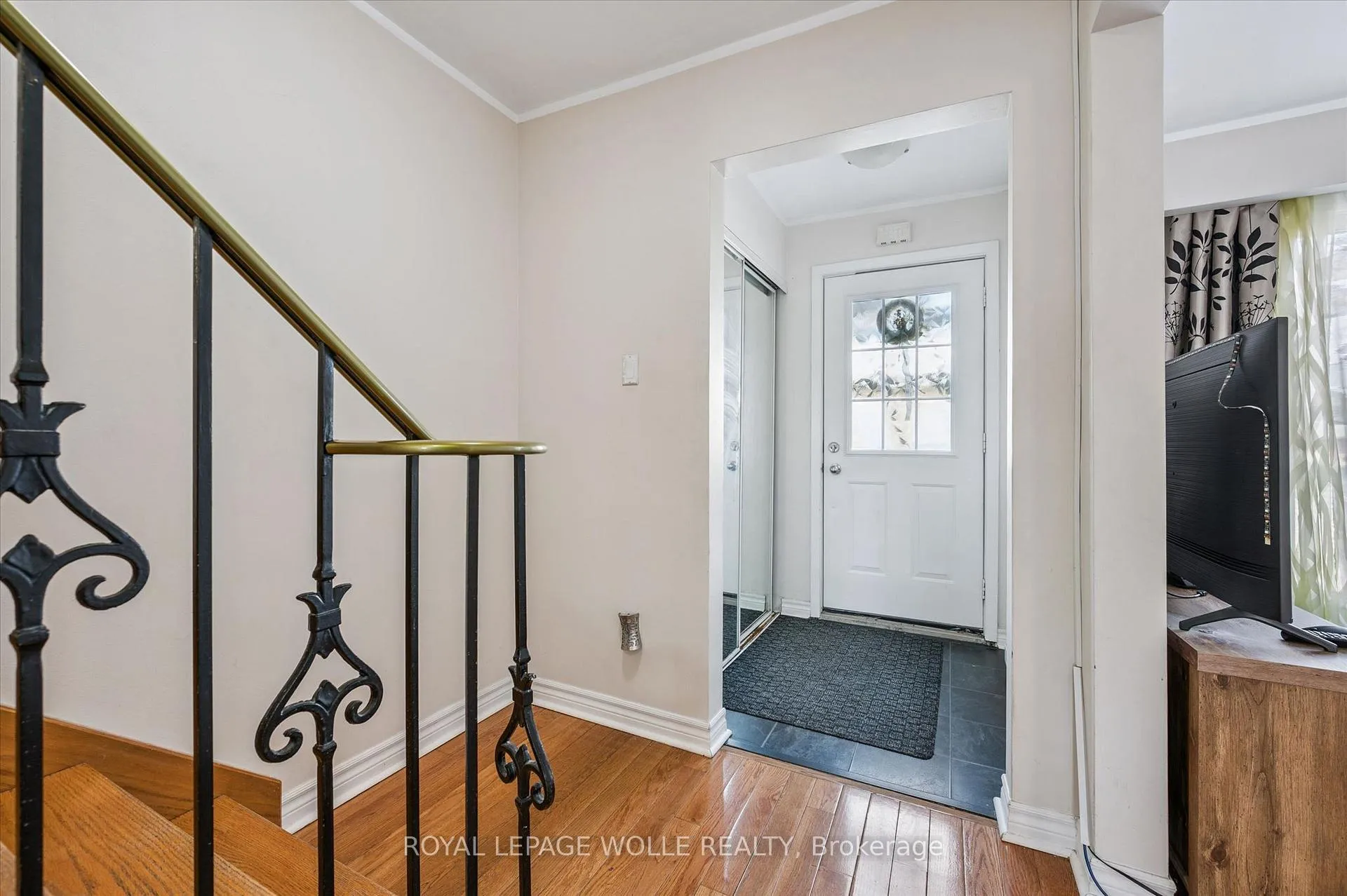 Photo 5 of 55 Ralgreen Crescent, Kitchener — HOMEH