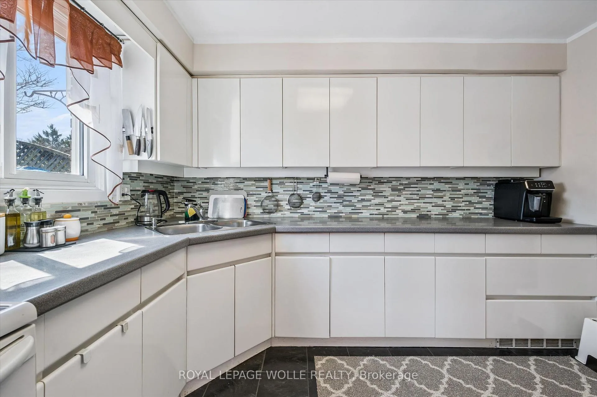 Photo 14 of 55 Ralgreen Crescent, Kitchener — HOMEH