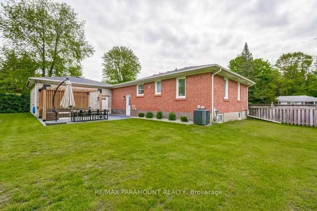 Photo 16 of 33 Parsons Avenue, Caledon, Caledon East — HOMEH