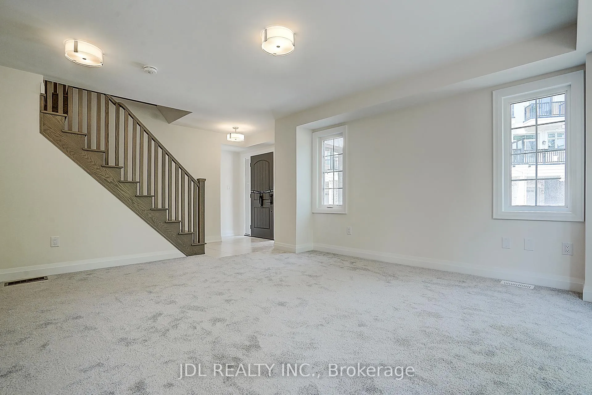 Photo 11 of 1 West Village Lane, Markham, Angus Glen — HOMEH