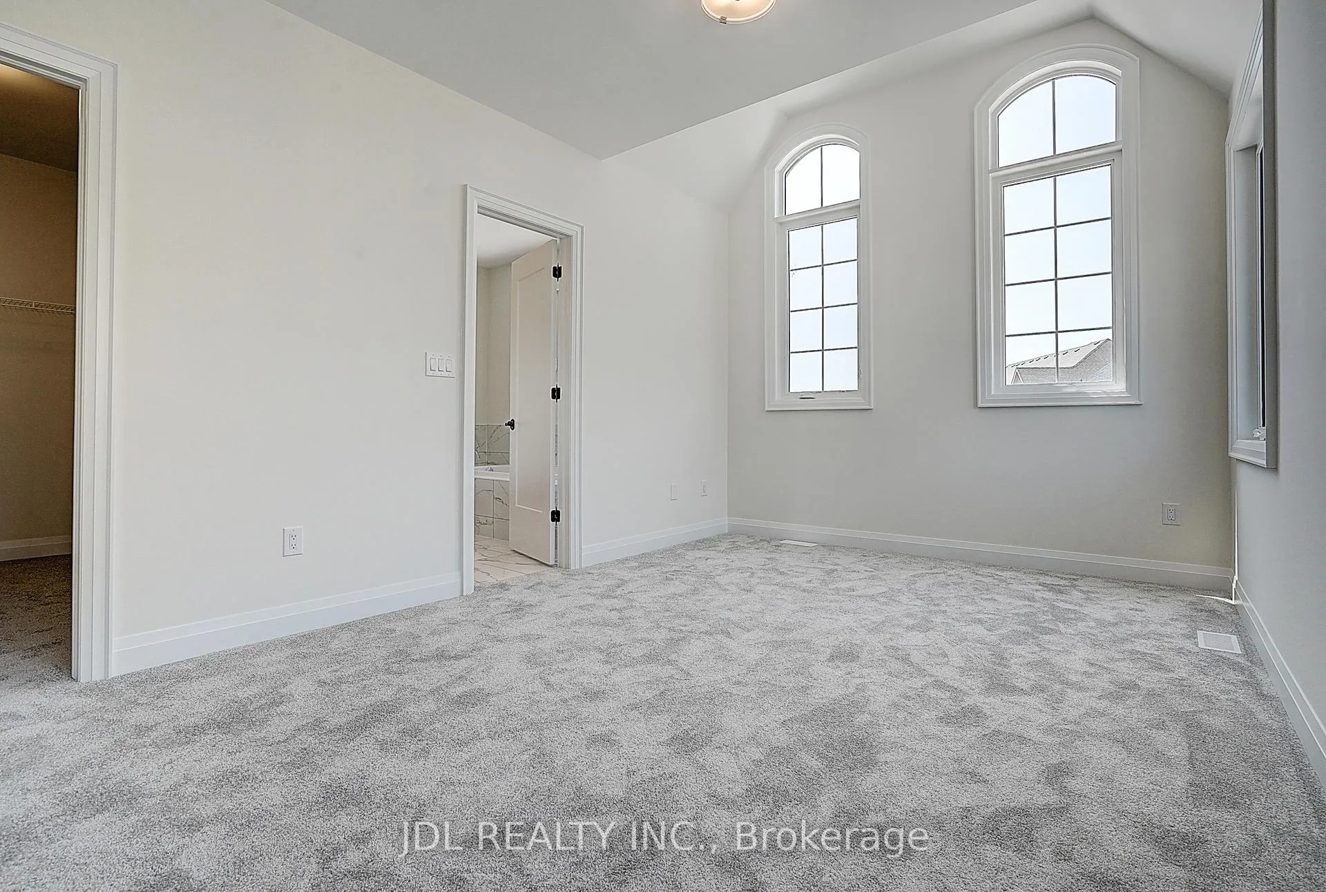 Photo 35 of 1 West Village Lane, Markham, Angus Glen — HOMEH