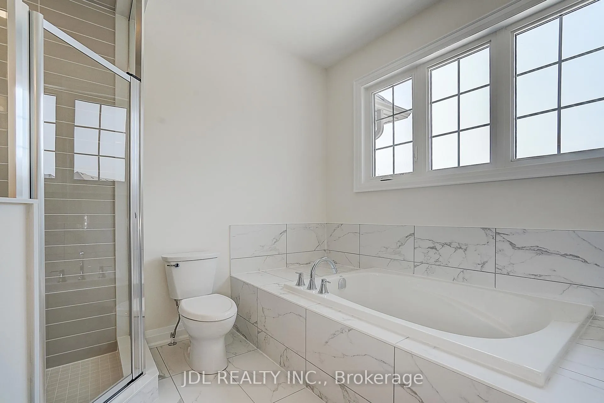 Photo 39 of 1 West Village Lane, Markham, Angus Glen — HOMEH