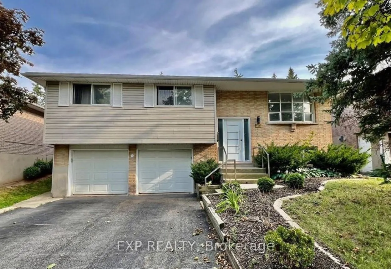 Front of 213 Northlake Drive