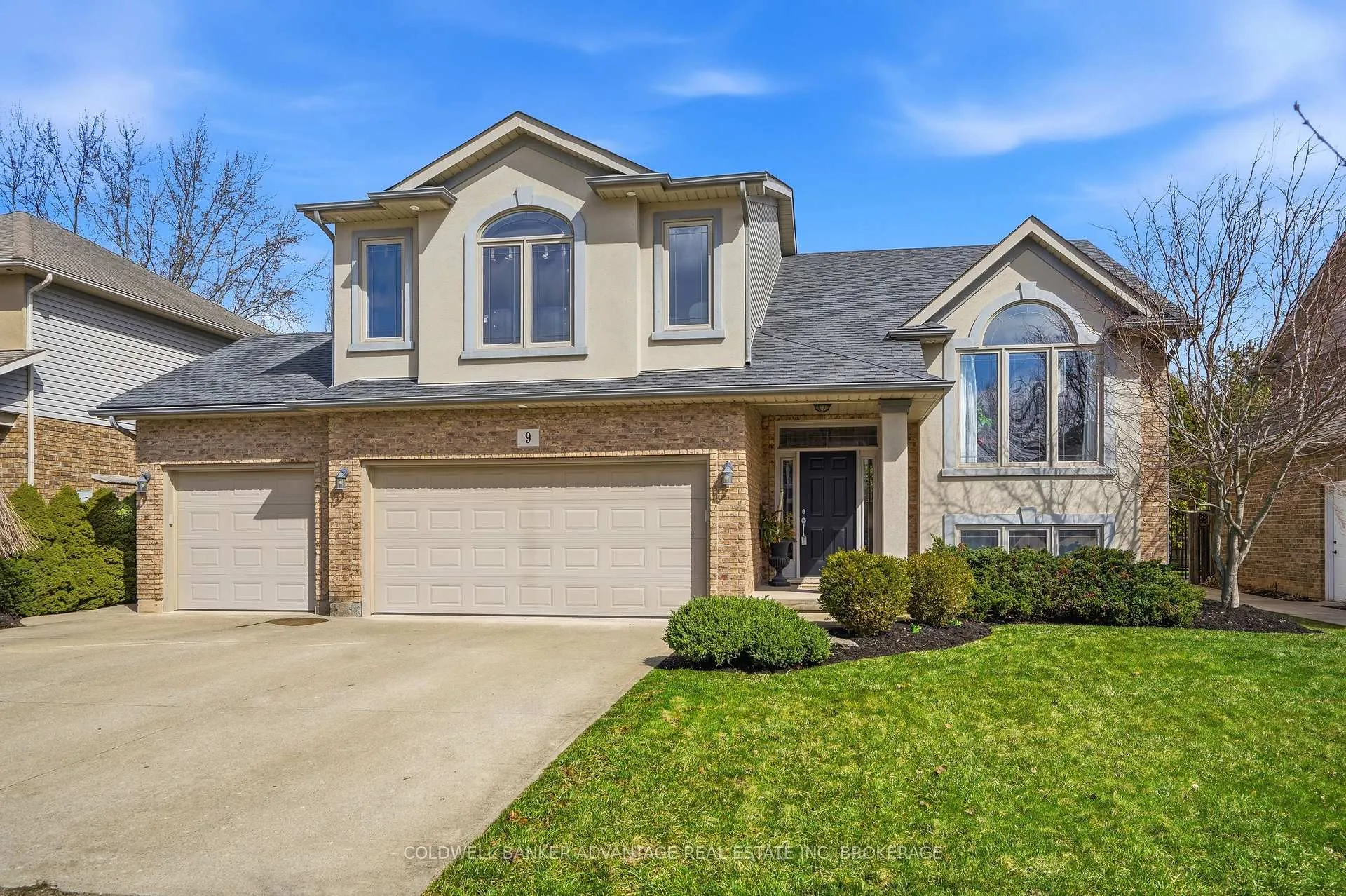 Photo 3 of 9 Bacon Lane, Pelham, Fonthill — HOMEH