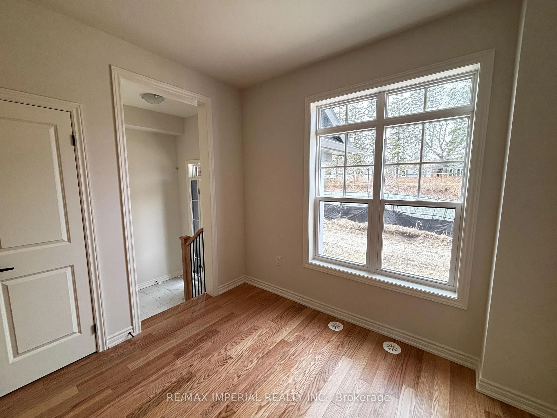 Photo 4 of 71 Main Street S, Markham, Vinegar Hill — HOMEH