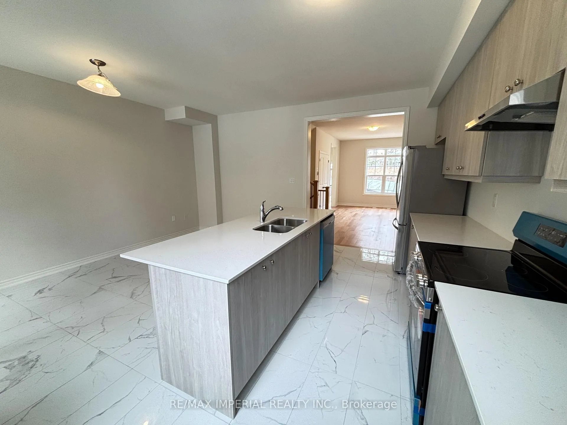 Photo 11 of 71 Main Street S, Markham, Vinegar Hill — HOMEH