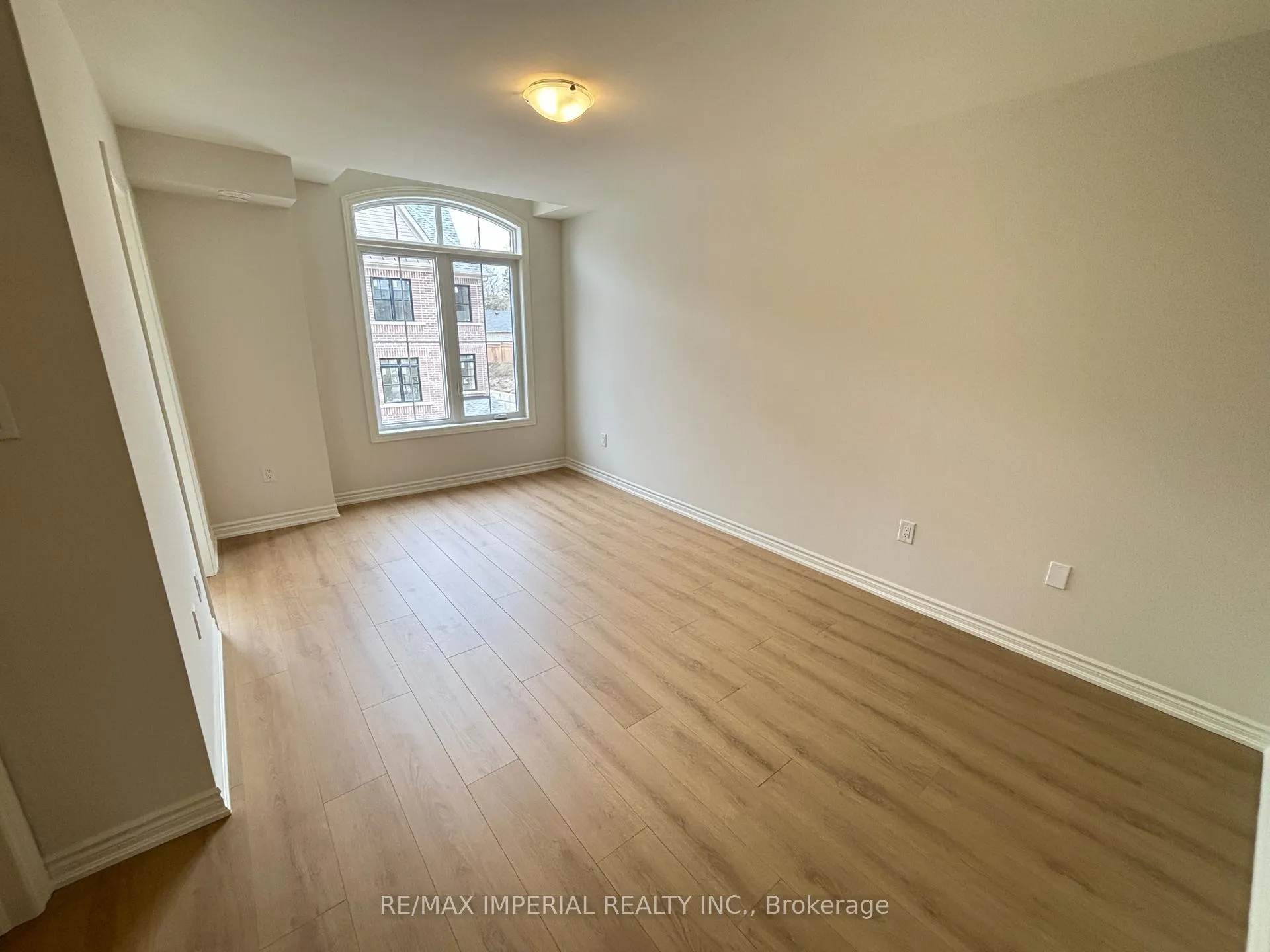 Photo 22 of 71 Main Street S, Markham, Vinegar Hill — HOMEH