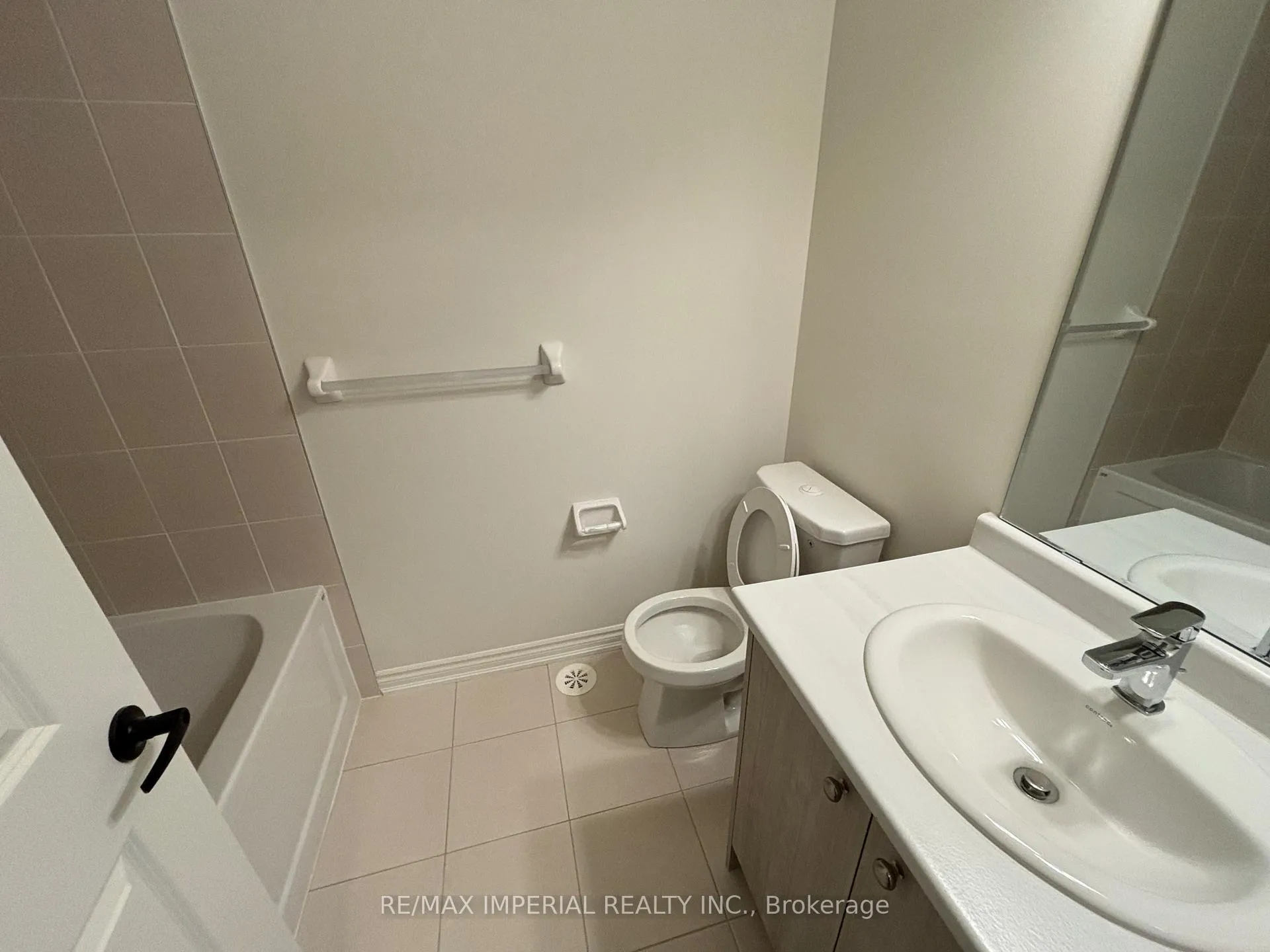 Photo 28 of 71 Main Street S, Markham, Vinegar Hill — HOMEH