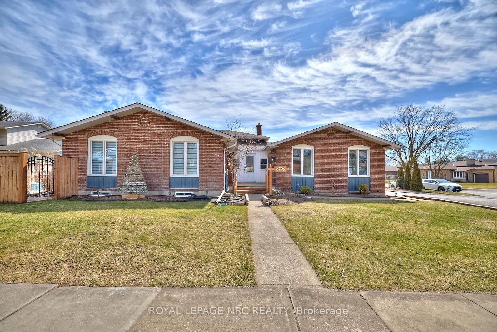 Photo 1 of 6796 Stokes Street, Niagara Falls, Dorchester — HOMEH
