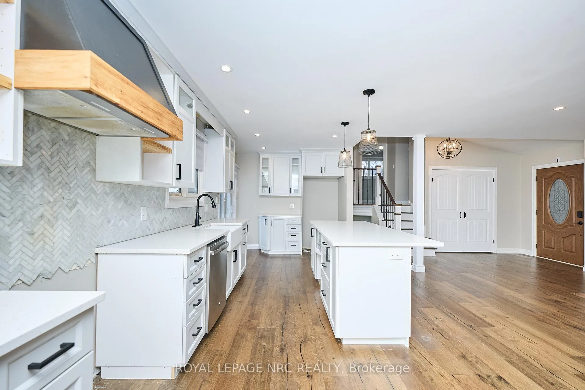 Photo 8 of 6796 Stokes Street, Niagara Falls, Dorchester — HOMEH