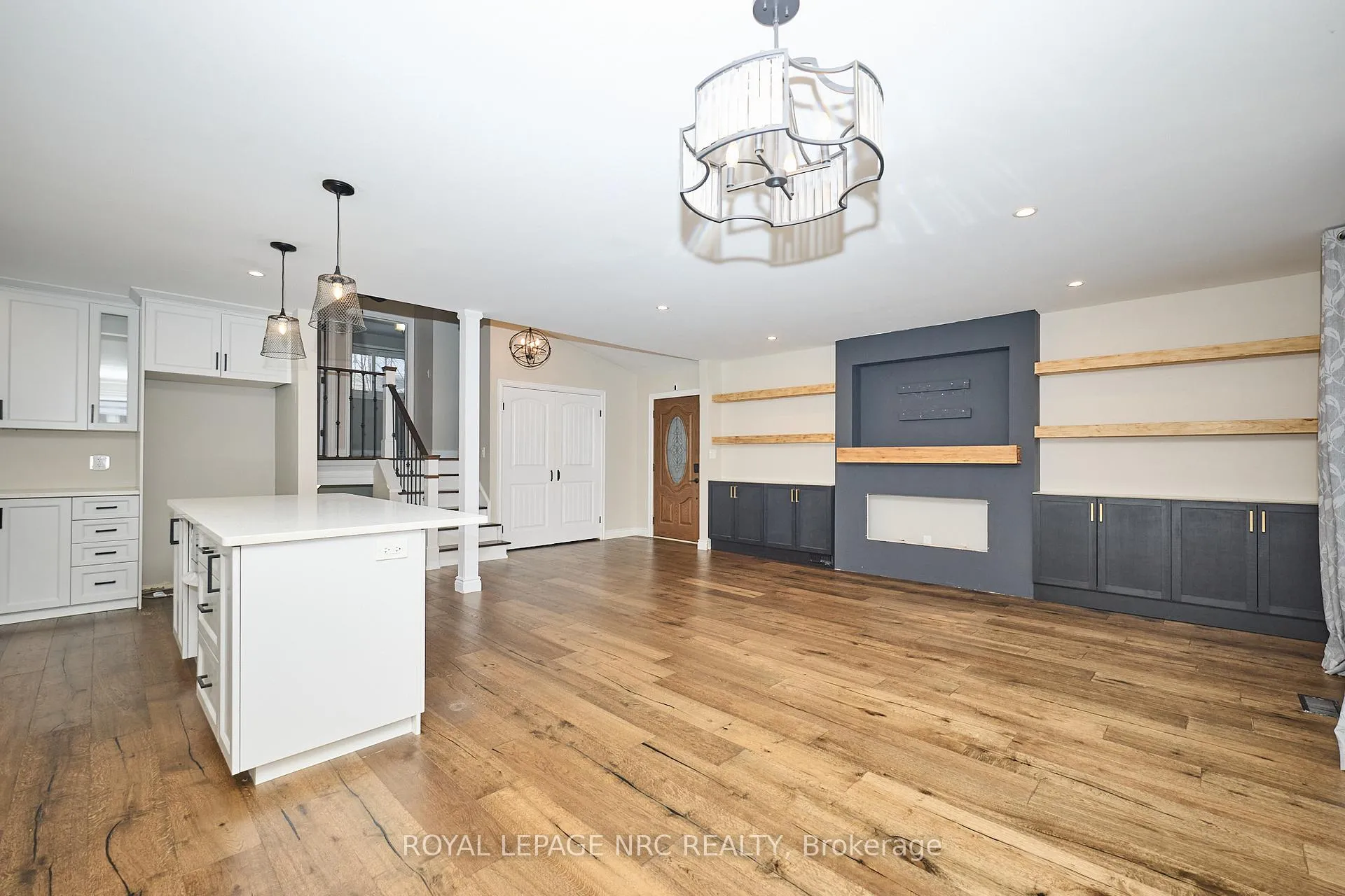Photo 9 of 6796 Stokes Street, Niagara Falls, Dorchester — HOMEH