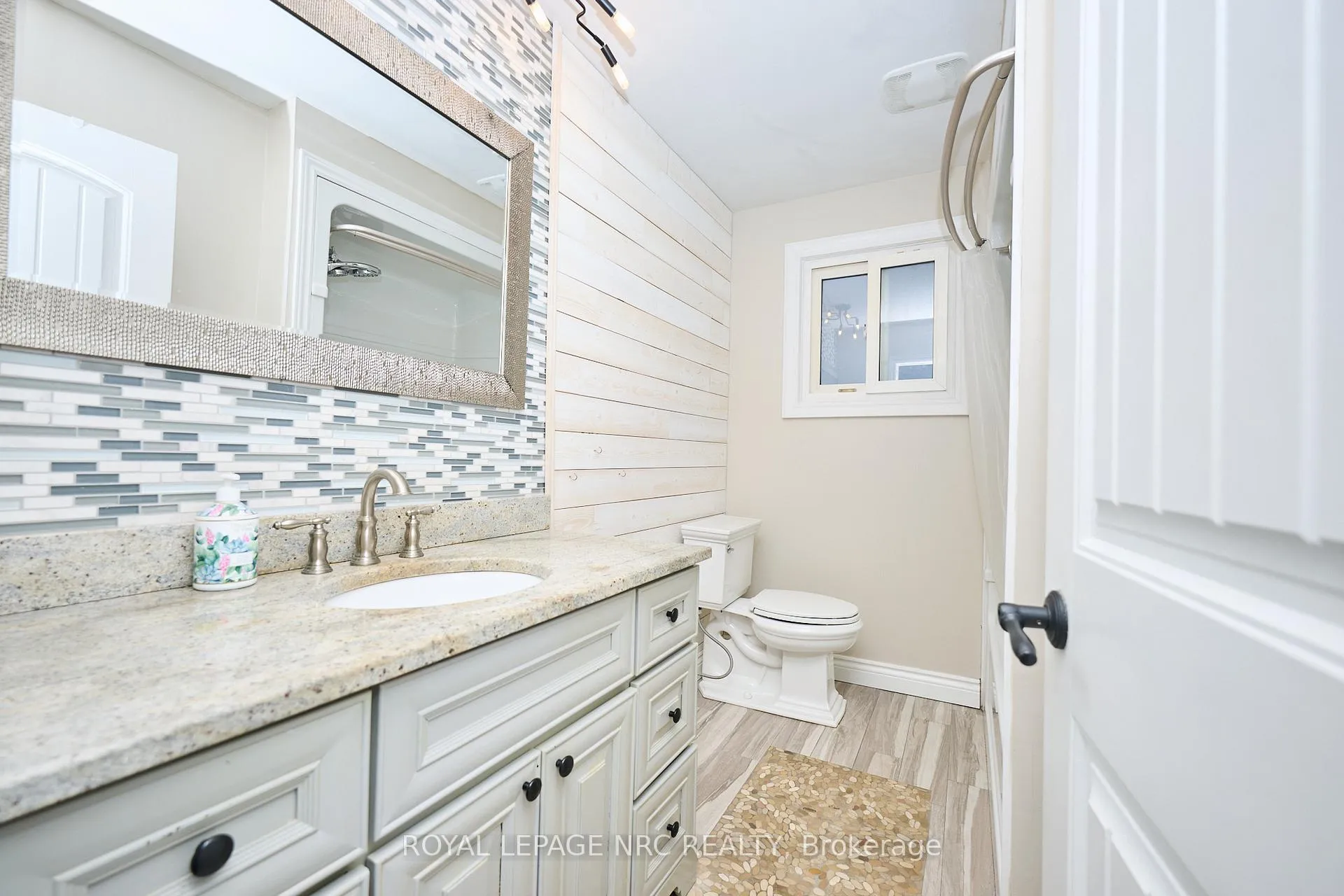 Photo 10 of 6796 Stokes Street, Niagara Falls, Dorchester — HOMEH
