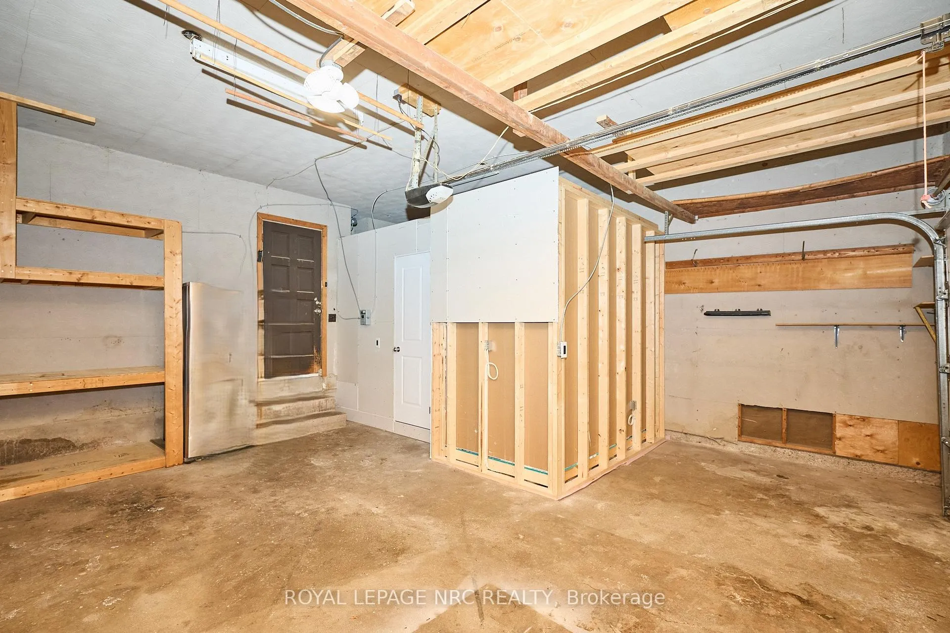 Photo 31 of 6796 Stokes Street, Niagara Falls, Dorchester — HOMEH