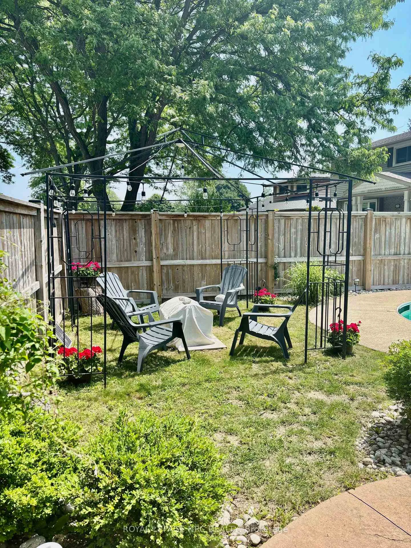 Photo 41 of 6796 Stokes Street, Niagara Falls, Dorchester — HOMEH
