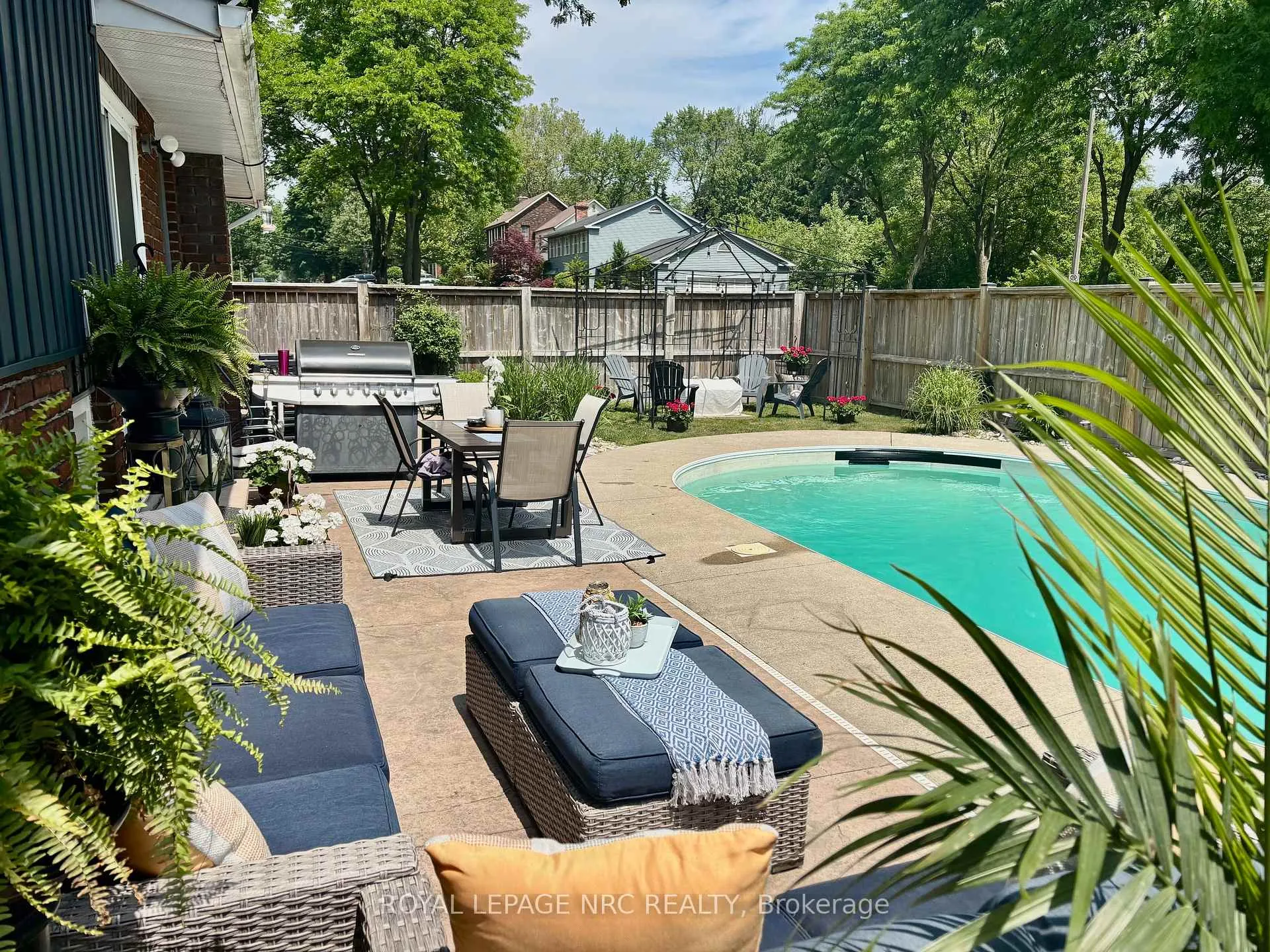 Photo 42 of 6796 Stokes Street, Niagara Falls, Dorchester — HOMEH