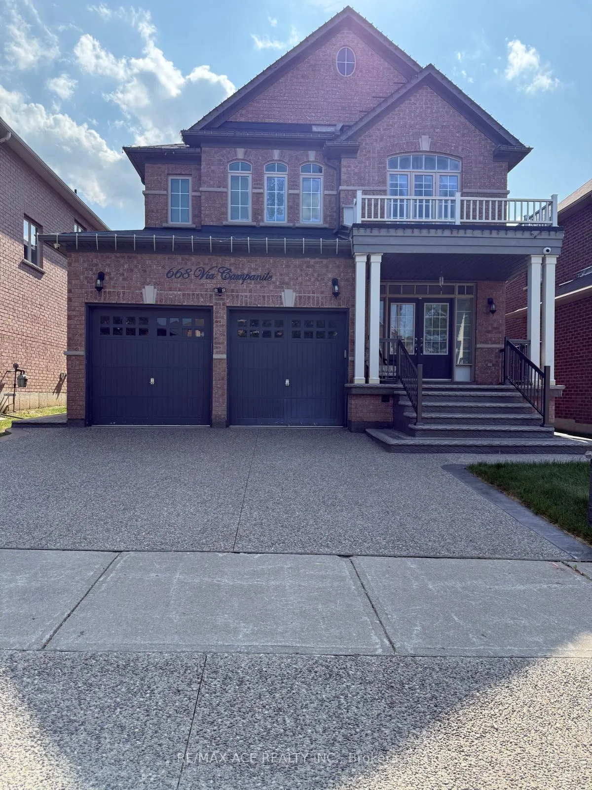 Front of Unit Bsmt, 668 Via Campanile Avenue