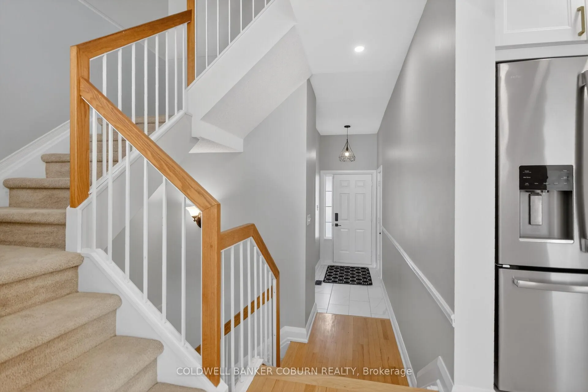 Photo 3 of 89 Flowertree Crescent N, Ottawa, Kanata - Emerald Meadows/Trailwest — HOMEH