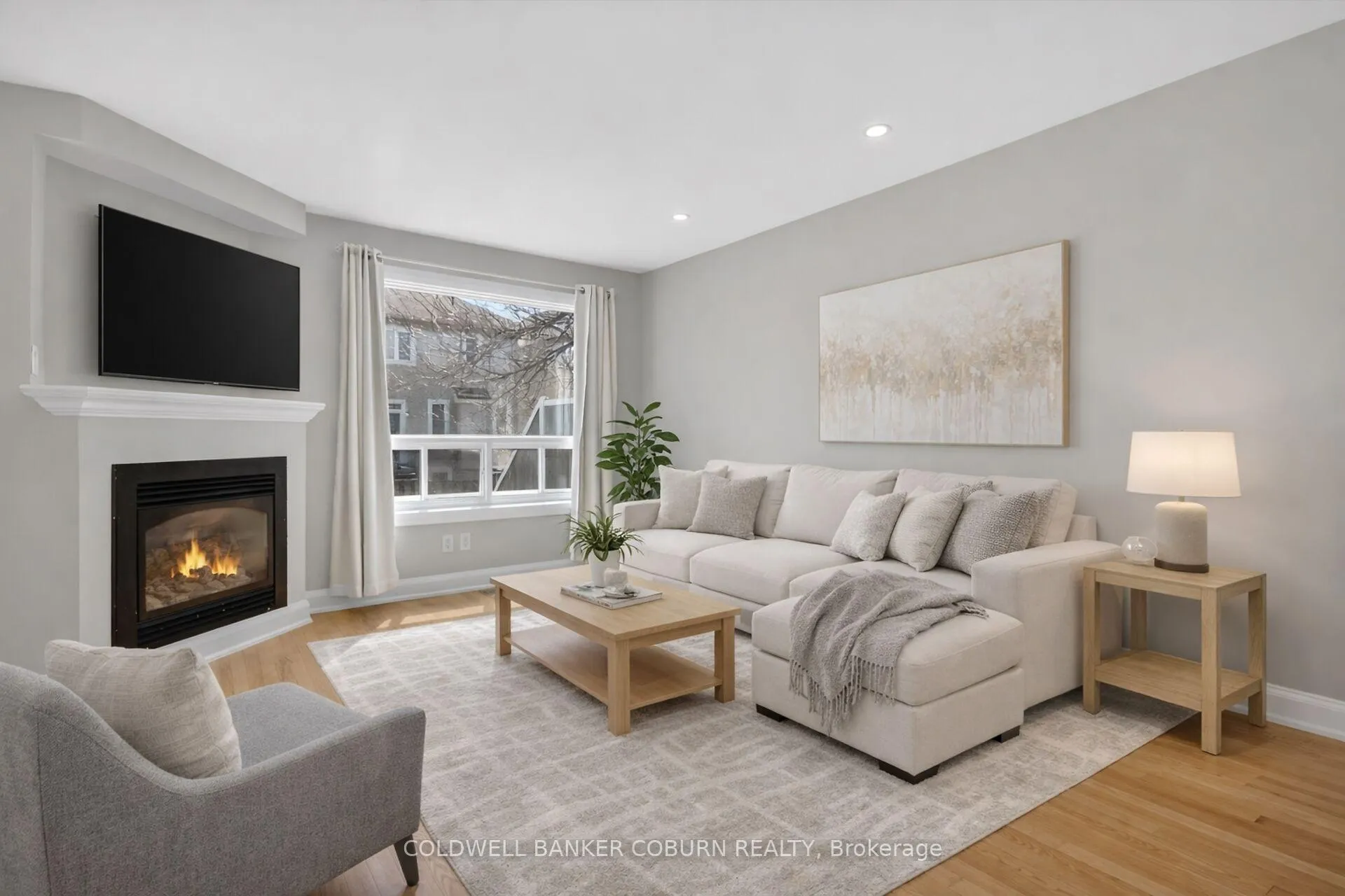 Photo 4 of 89 Flowertree Crescent N, Ottawa, Kanata - Emerald Meadows/Trailwest — HOMEH
