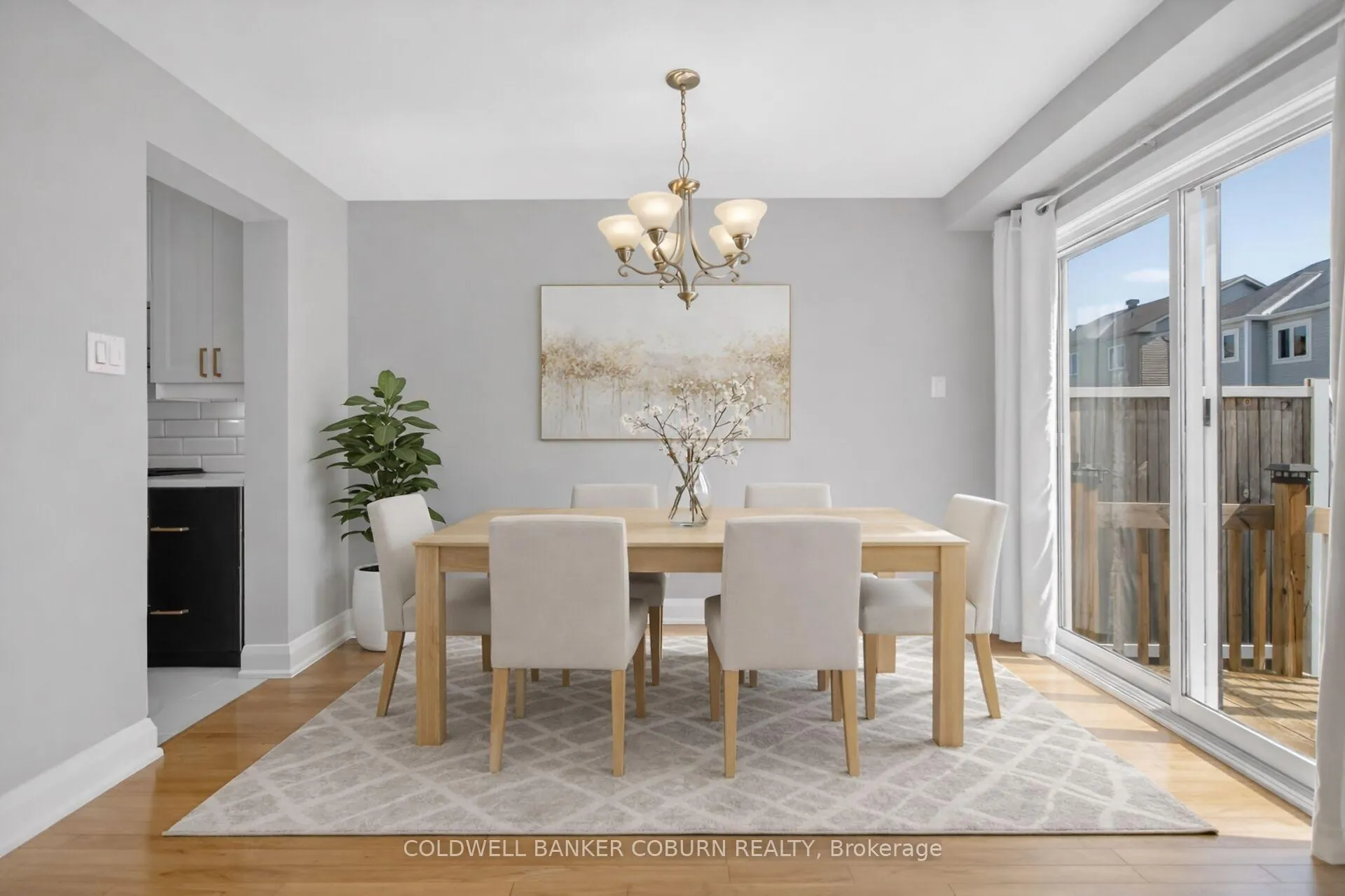 Photo 5 of 89 Flowertree Crescent N, Ottawa, Kanata - Emerald Meadows/Trailwest — HOMEH