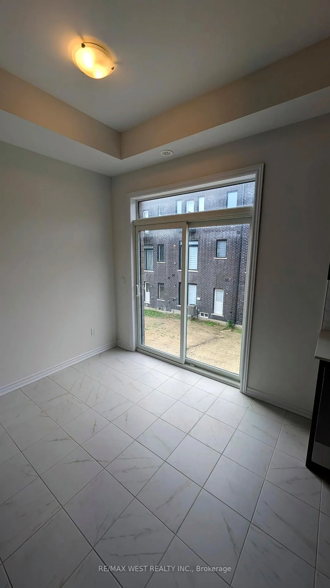 Photo 16 of 94 Paradox Street, Vaughan, Kleinburg — HOMEH