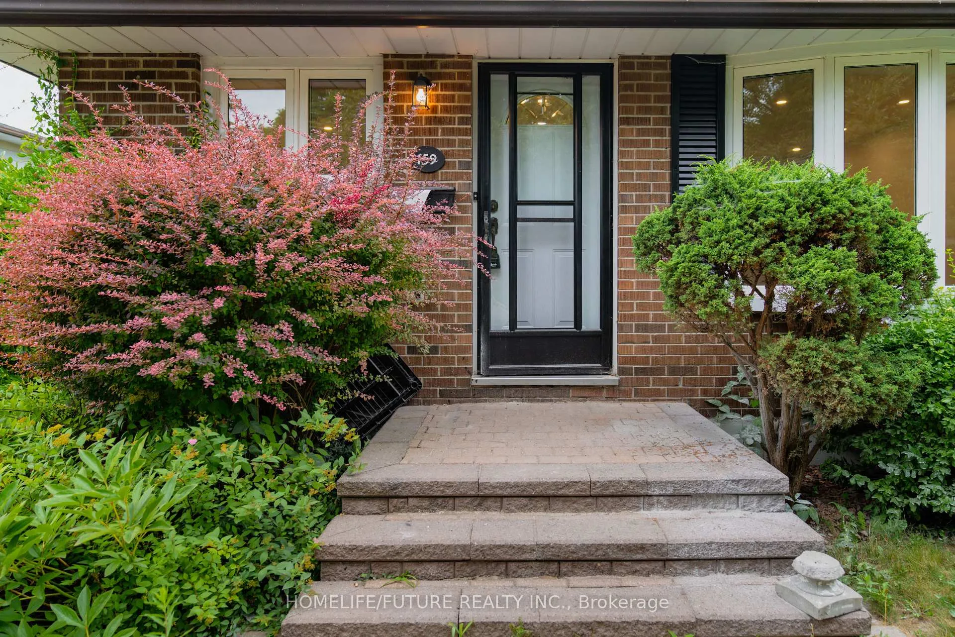 Photo 2 of 159 Claymore Crescent, Oshawa, Eastdale — HOMEH