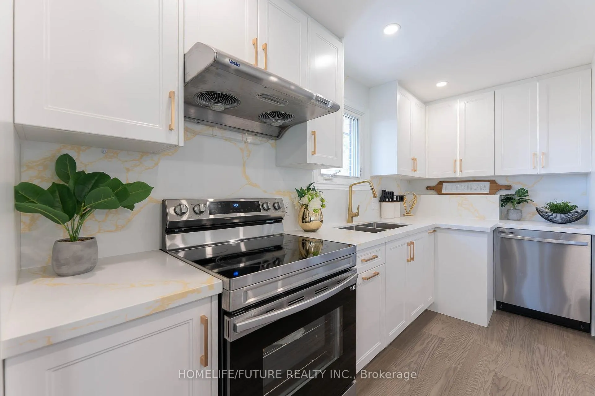 Photo 4 of 159 Claymore Crescent, Oshawa, Eastdale — HOMEH