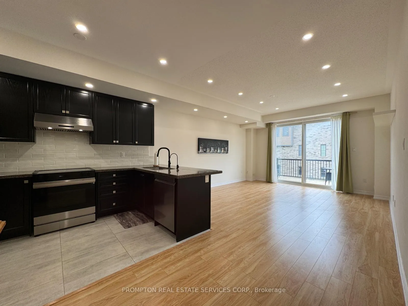 Photo 6 of 77 Cornell Centre Boulevard, Markham, Cornell — HOMEH