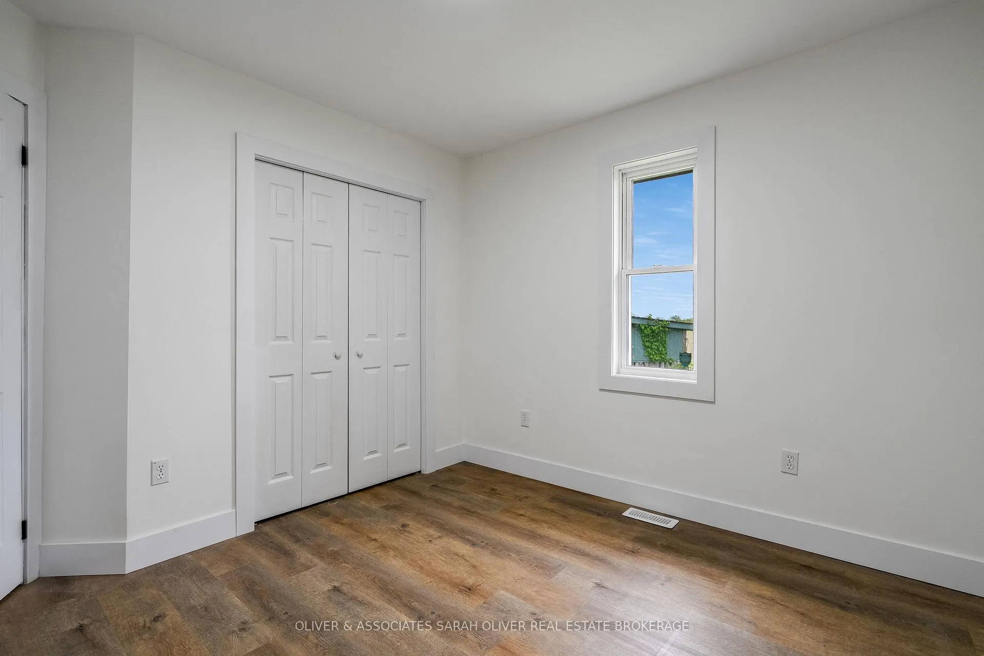 Photo 17 of 271 Cotterie Park Road, Leamington — HOMEH