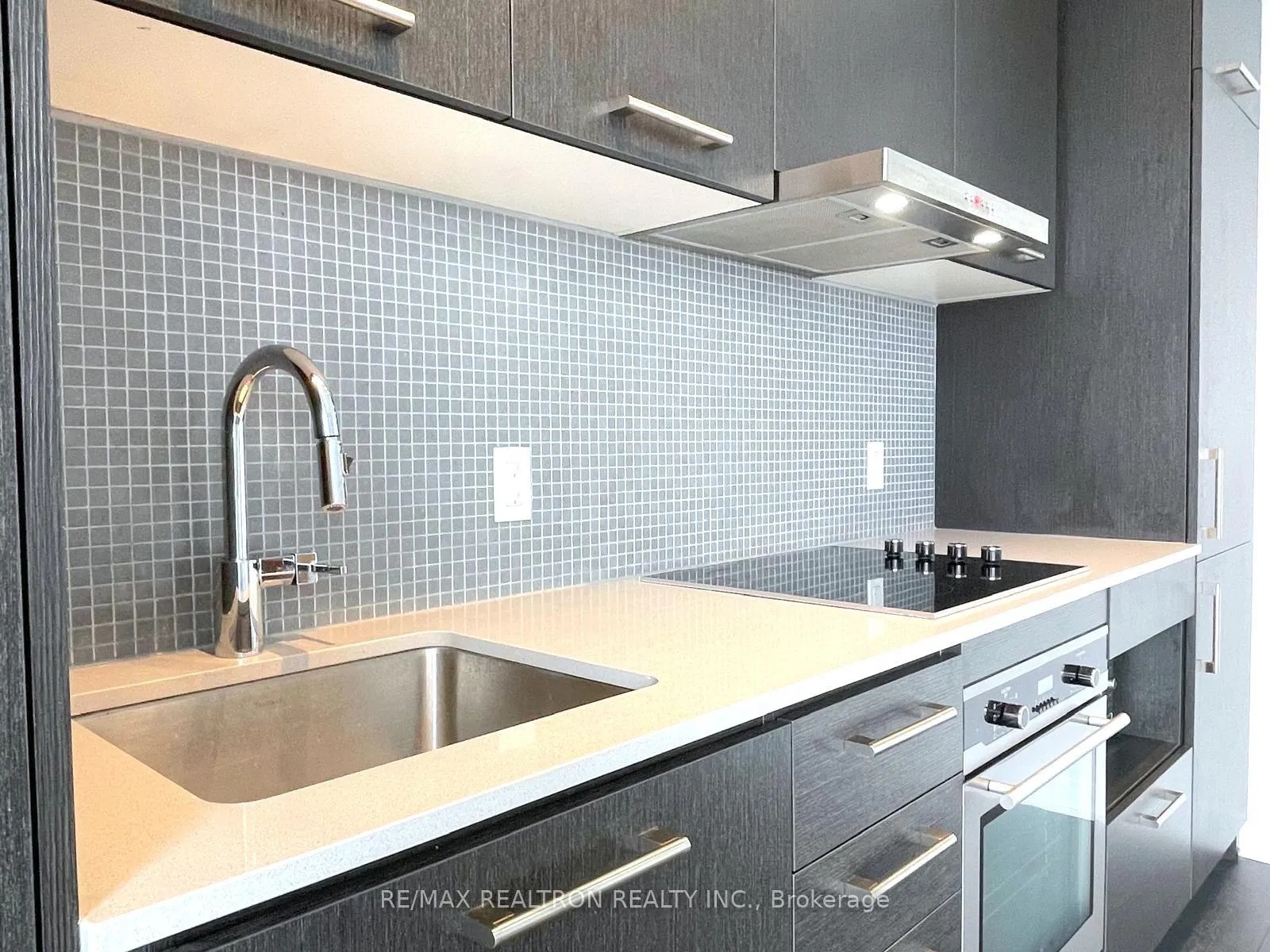 Photo 5 of Unit 4007, 87 Peter Street, Toronto, Waterfront Communities — HOMEH