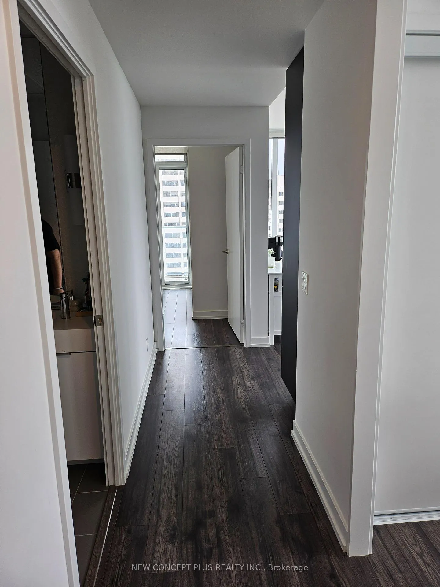 Photo 10 of Unit 2310, 33 Helendale Avenue, Toronto, Yonge-Eglinton — HOMEH