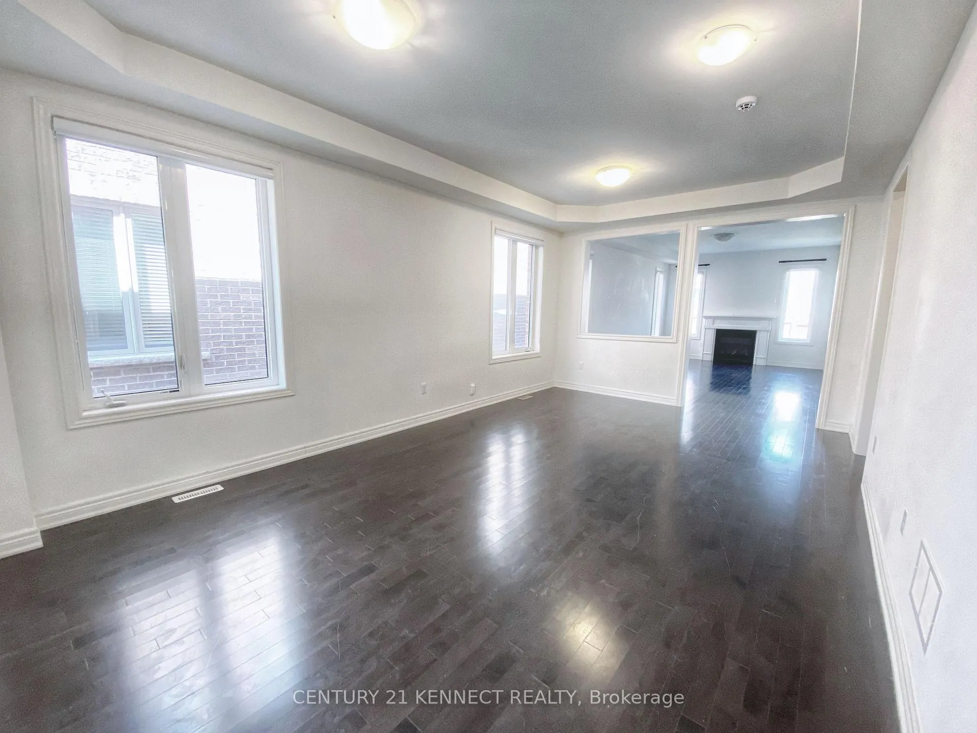 Photo 5 of 82 Henry Bauer Avenue, Markham, Berczy — HOMEH