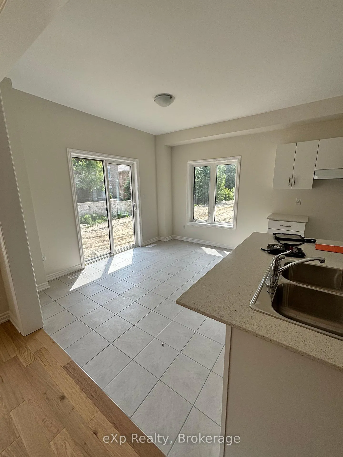 Photo 6 of 29 Lawrence D. Pridham Avenue, New Tecumseth, Rural New Tecumseth — HOMEH