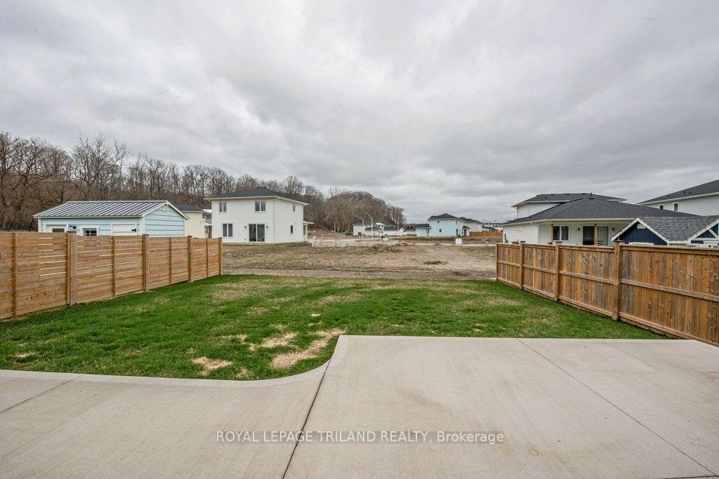 Photo 35 of 453 George Street, Central Elgin, Rural Central Elgin — HOMEH