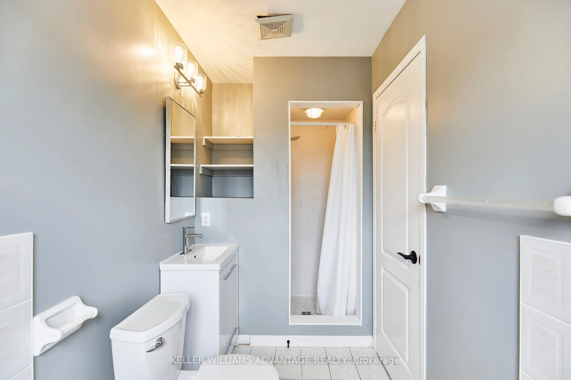 Photo 18 of 118 Timberwolf Crescent, Vaughan, Vellore Village — HOMEH