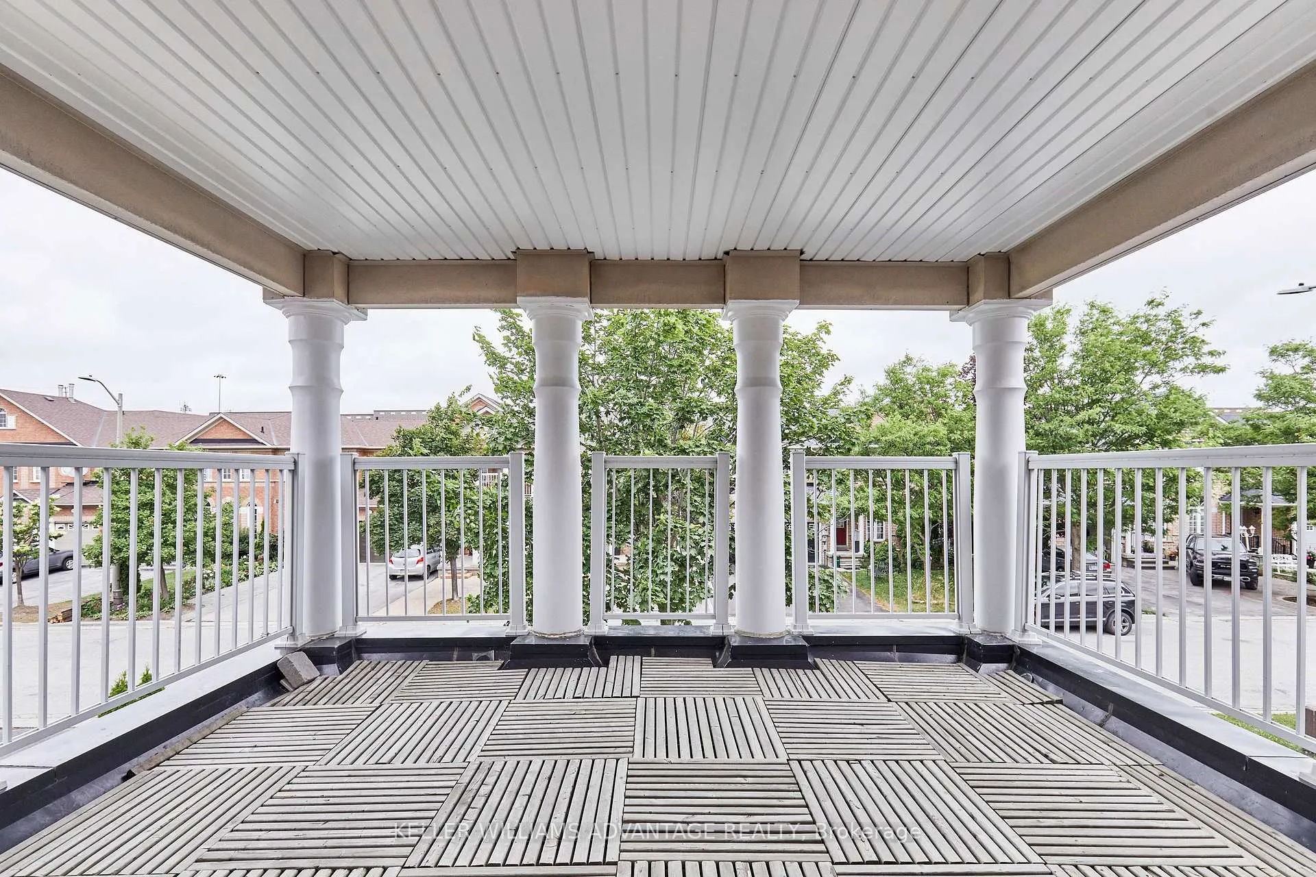 Photo 22 of 118 Timberwolf Crescent, Vaughan, Vellore Village — HOMEH