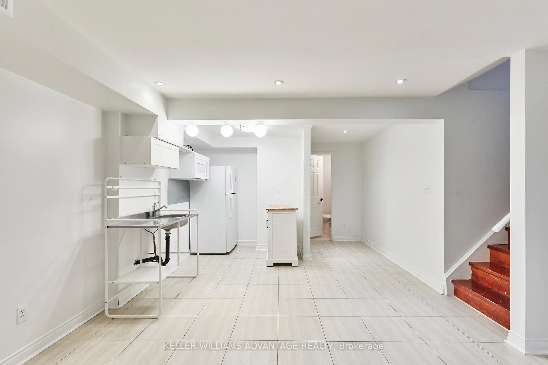 Photo 26 of 118 Timberwolf Crescent, Vaughan, Vellore Village — HOMEH