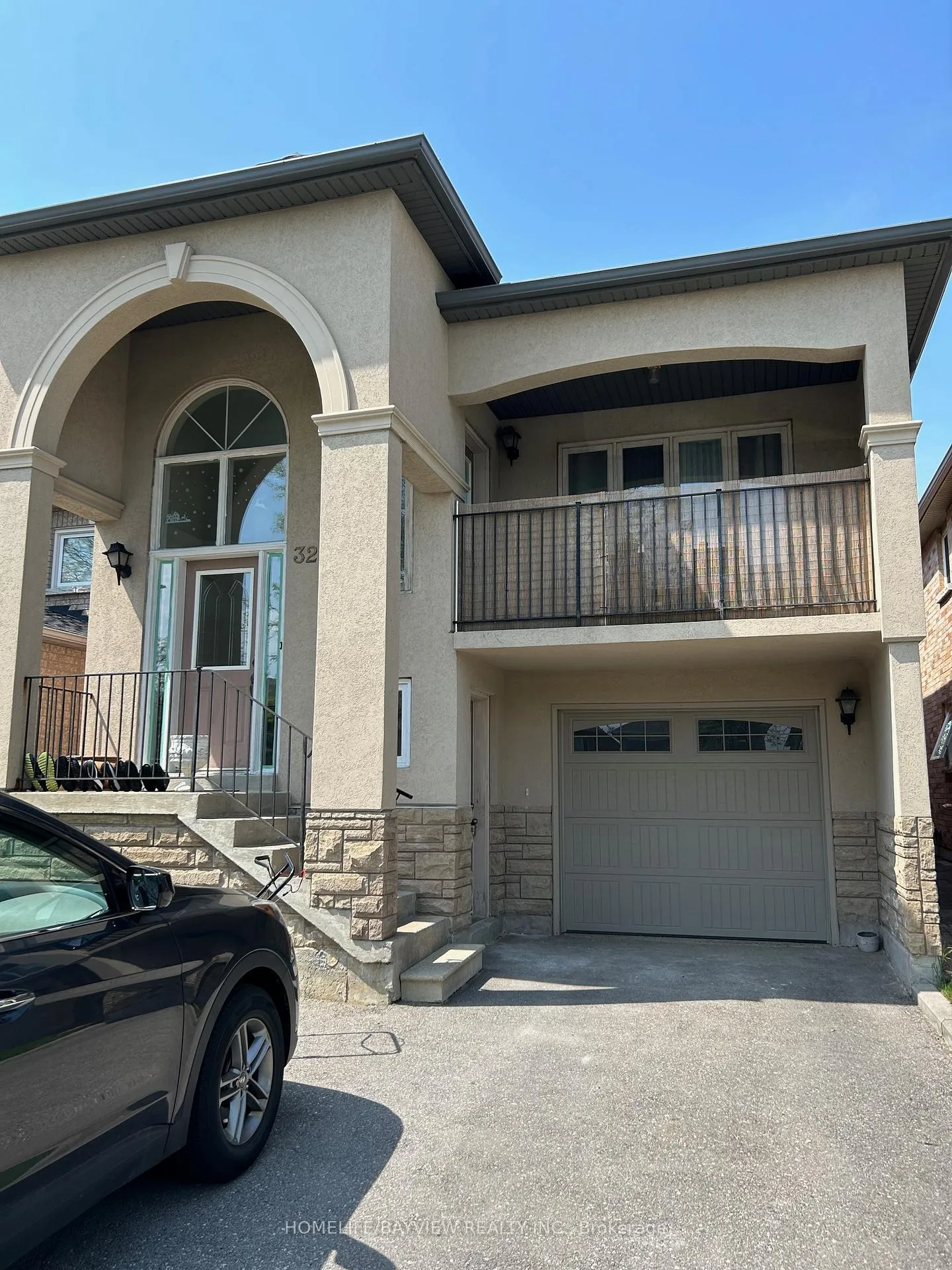 Front of 32 Villandry Crescent