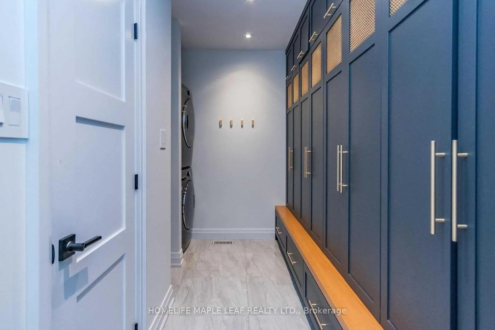 Photo 20 of 43 Donisi Avenue, Vaughan, Brownridge — HOMEH