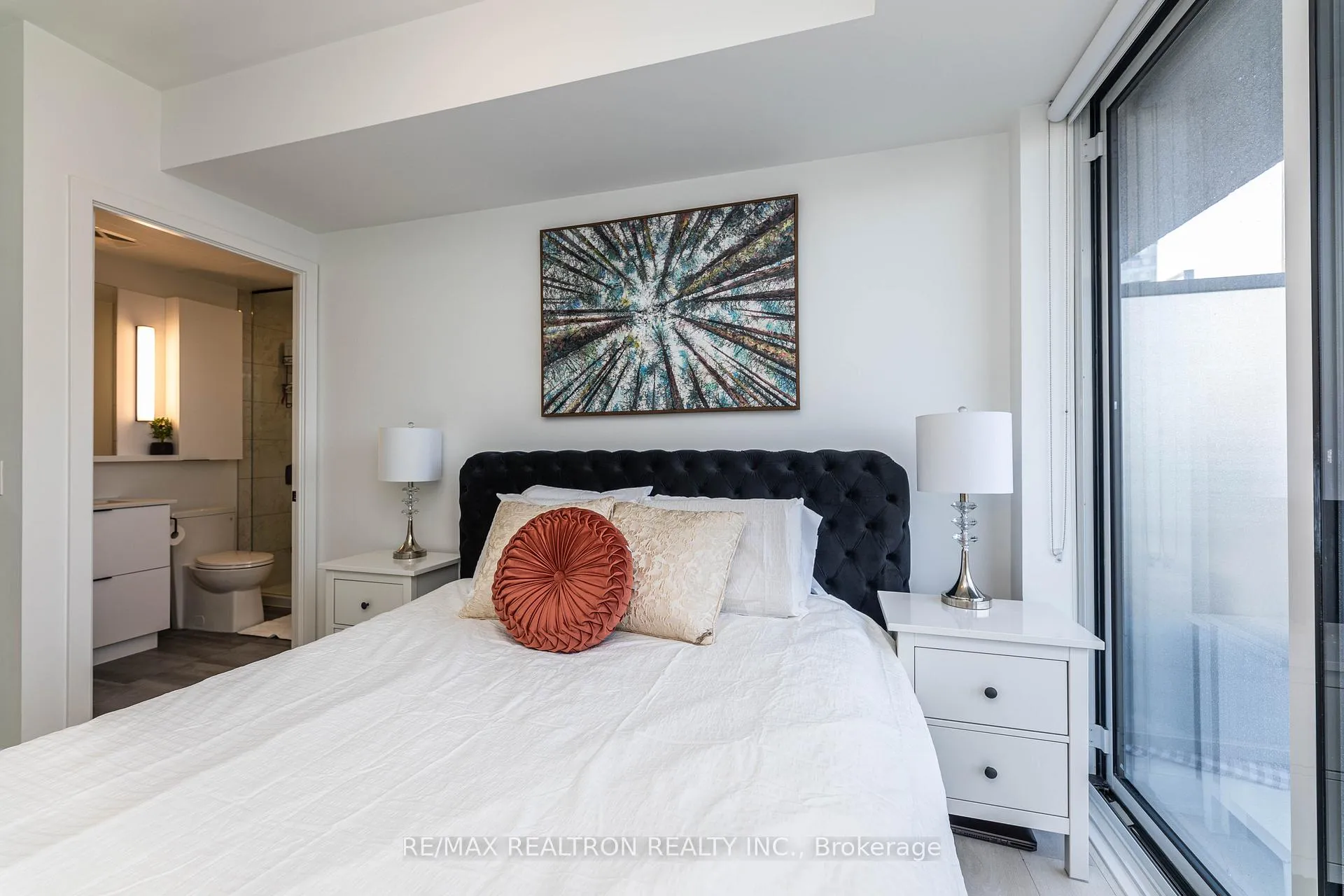 Photo 12 of Unit 701, 5 Defries Street, Toronto, Regent Park — HOMEH