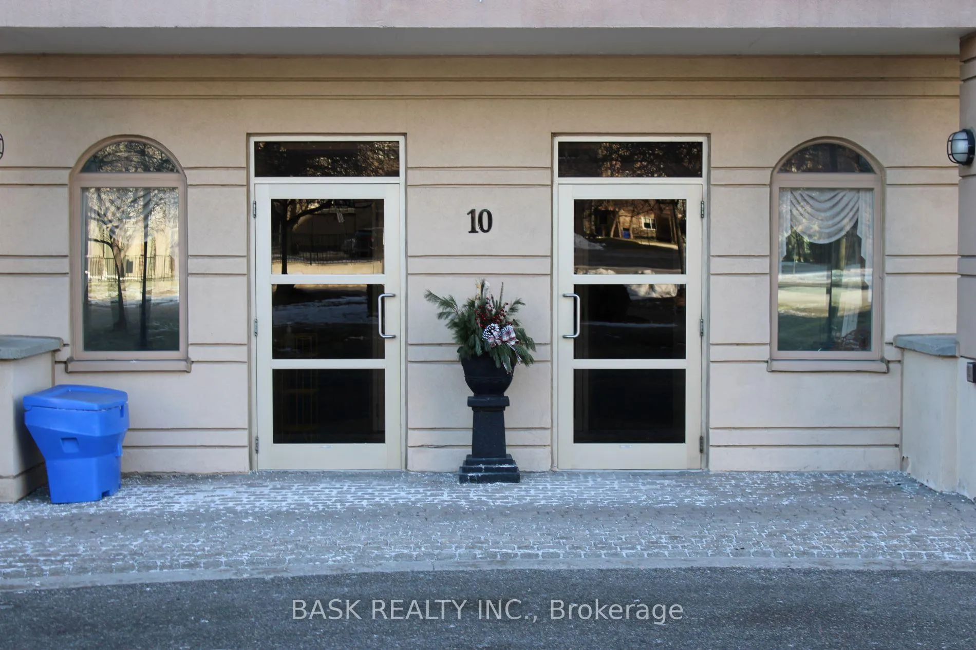 Photo 2 of Unit 208, 10 dayspring Circle, Brampton, Goreway Drive Corridor — HOMEH