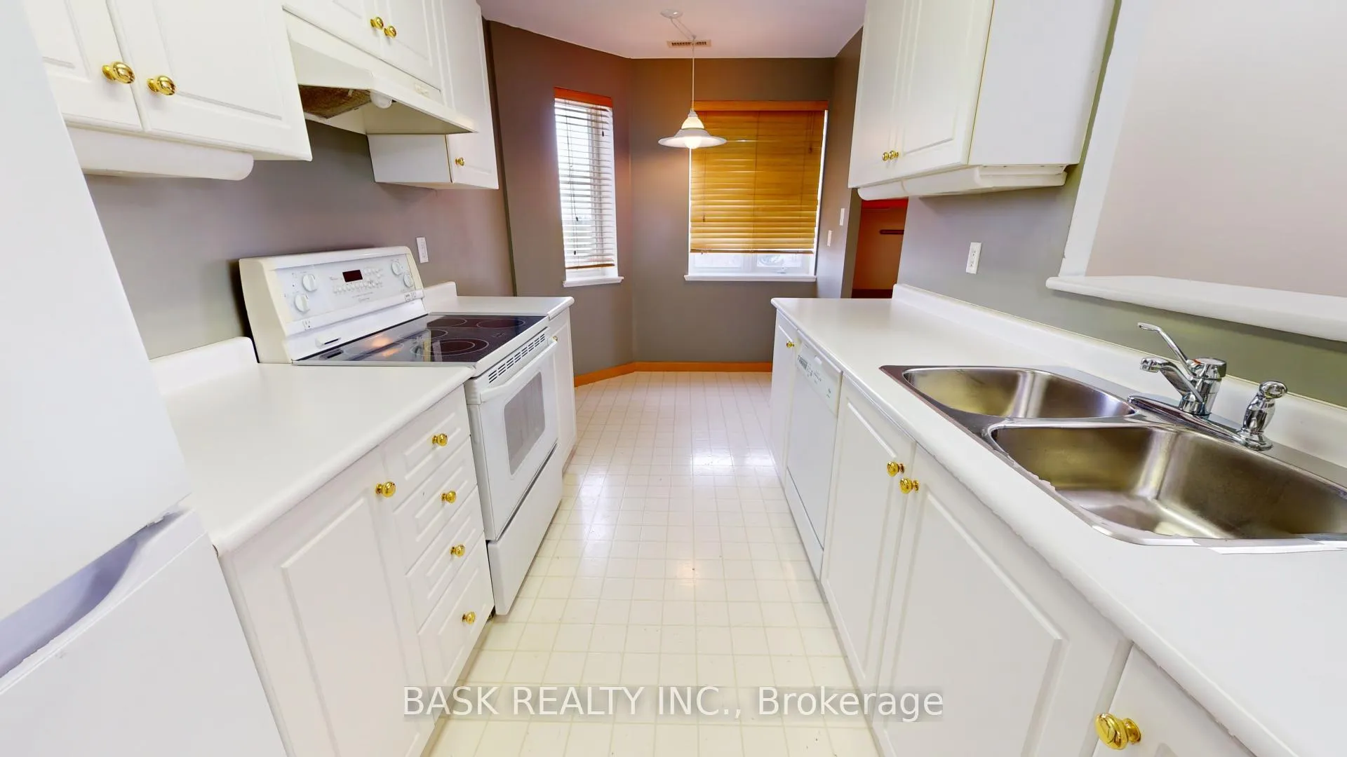 Photo 5 of Unit 208, 10 dayspring Circle, Brampton, Goreway Drive Corridor — HOMEH