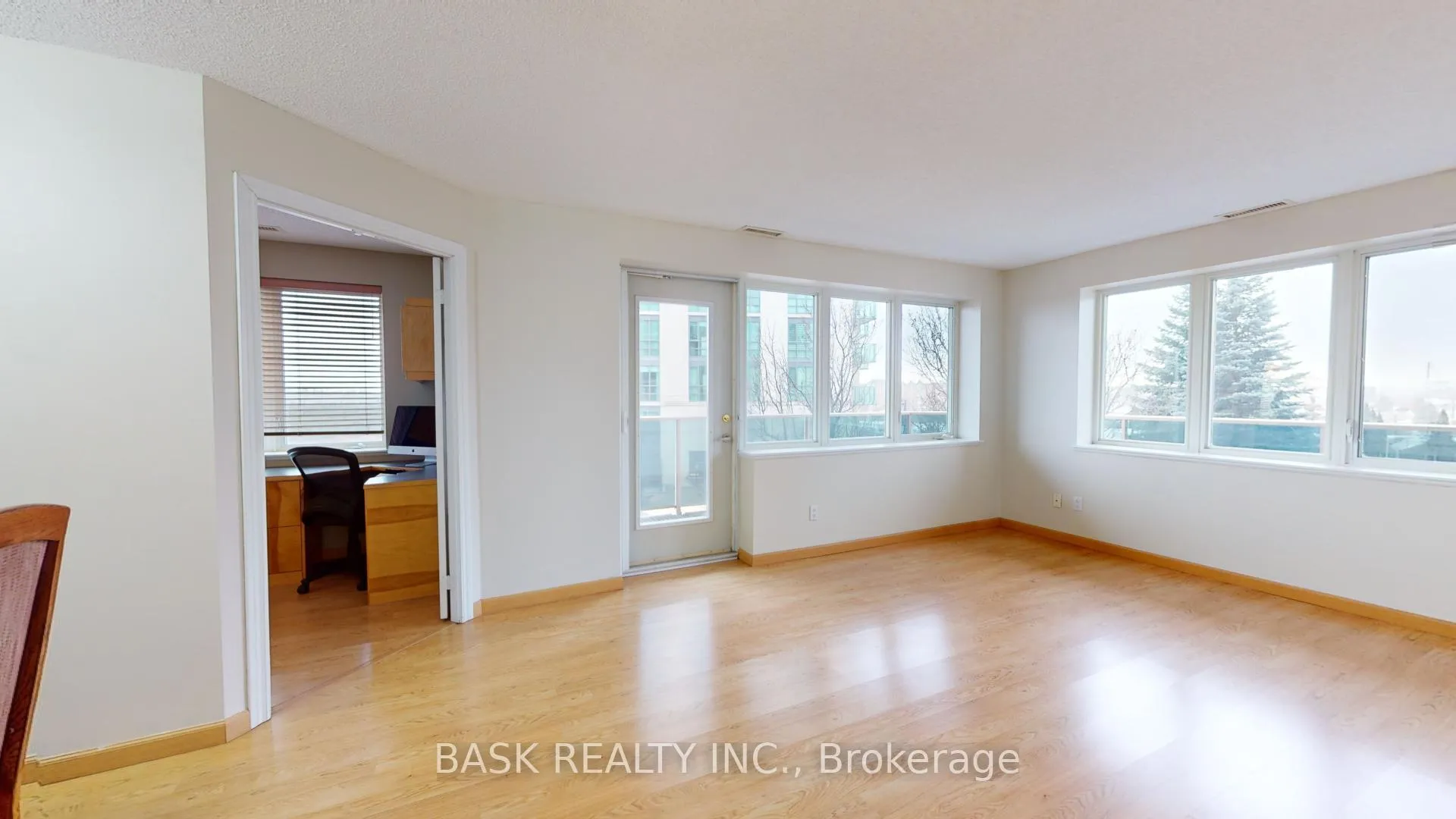 Photo 7 of Unit 208, 10 dayspring Circle, Brampton, Goreway Drive Corridor — HOMEH
