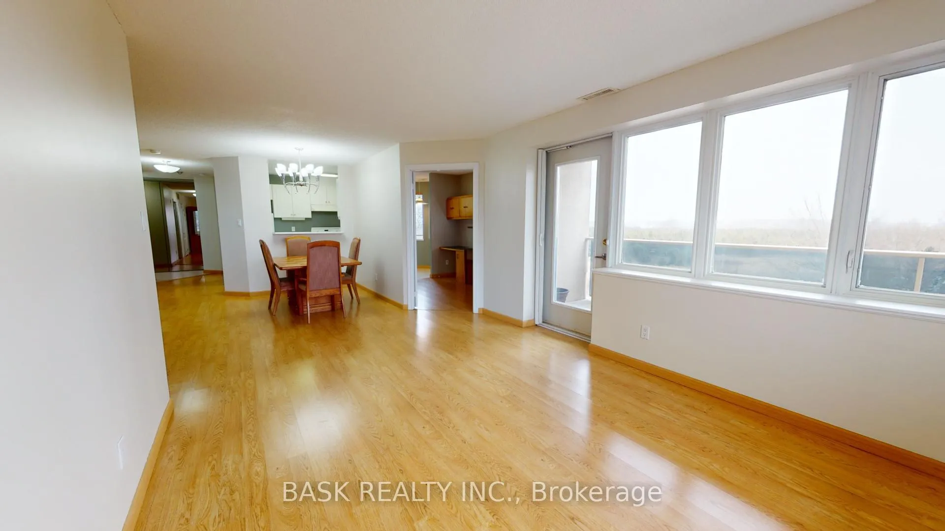Photo 10 of Unit 208, 10 dayspring Circle, Brampton, Goreway Drive Corridor — HOMEH