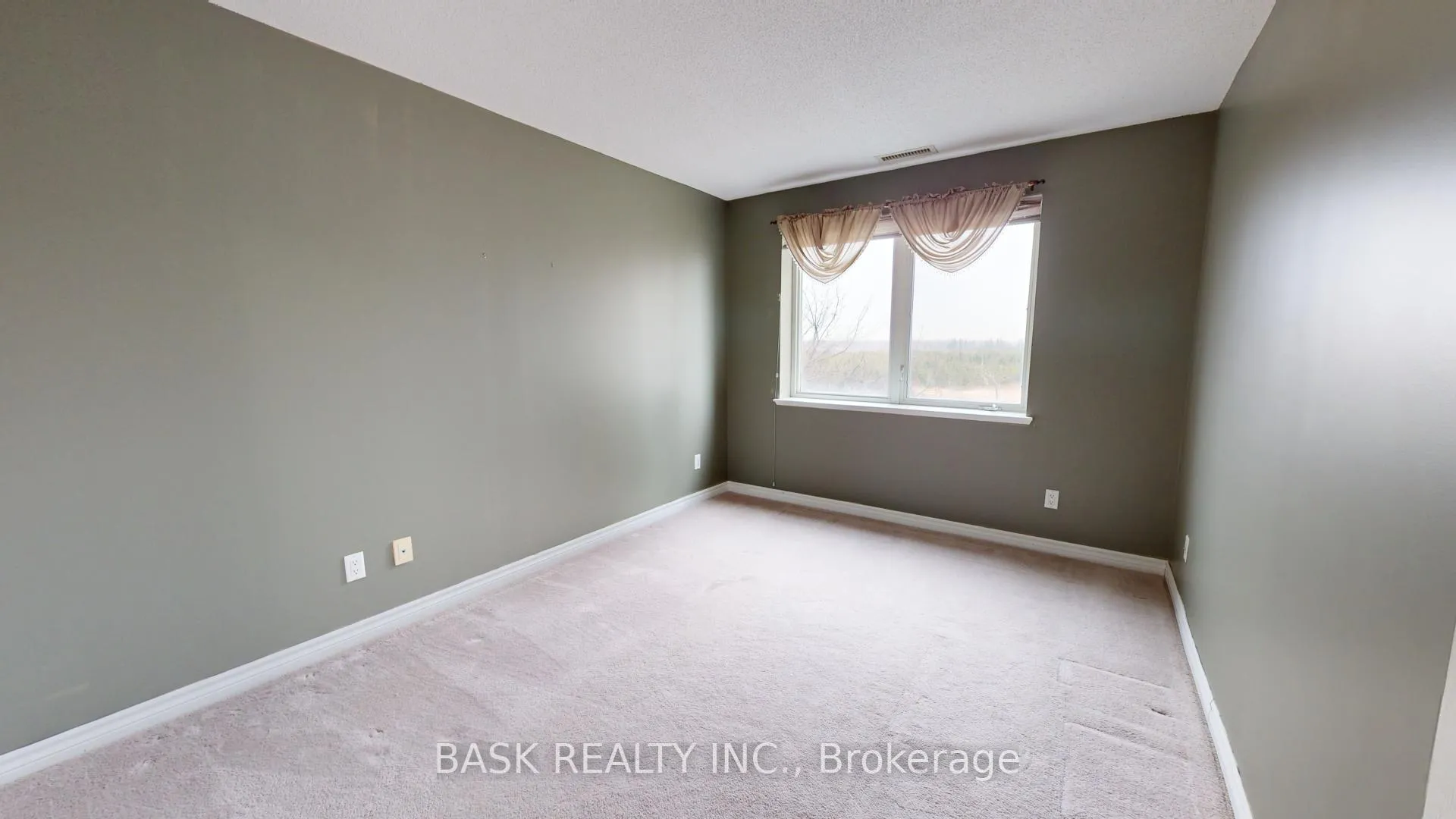 Photo 15 of Unit 208, 10 dayspring Circle, Brampton, Goreway Drive Corridor — HOMEH