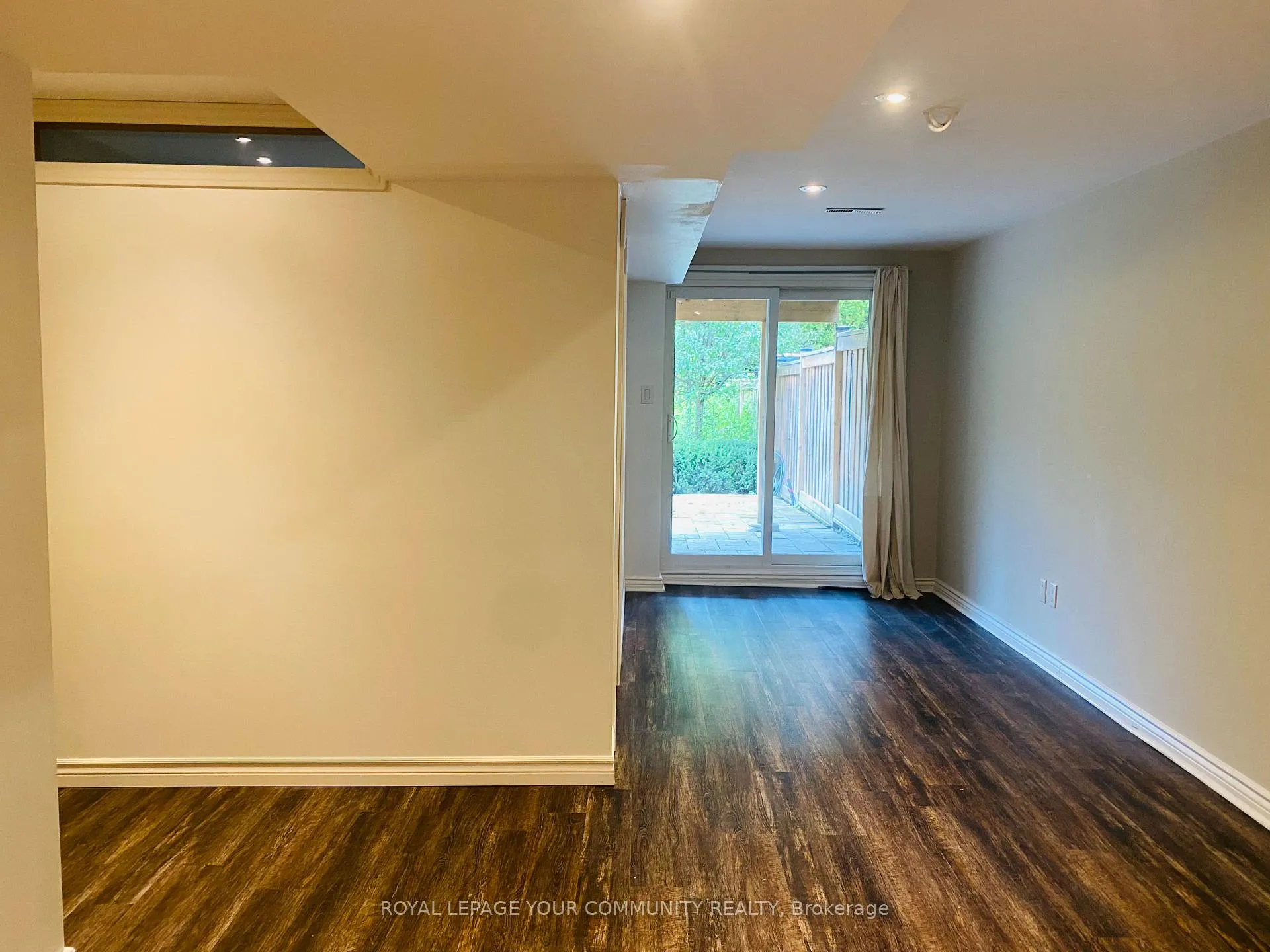 Photo 11 of Unit Bsmt, 15 Fife Road, Aurora, Aurora Grove — HOMEH