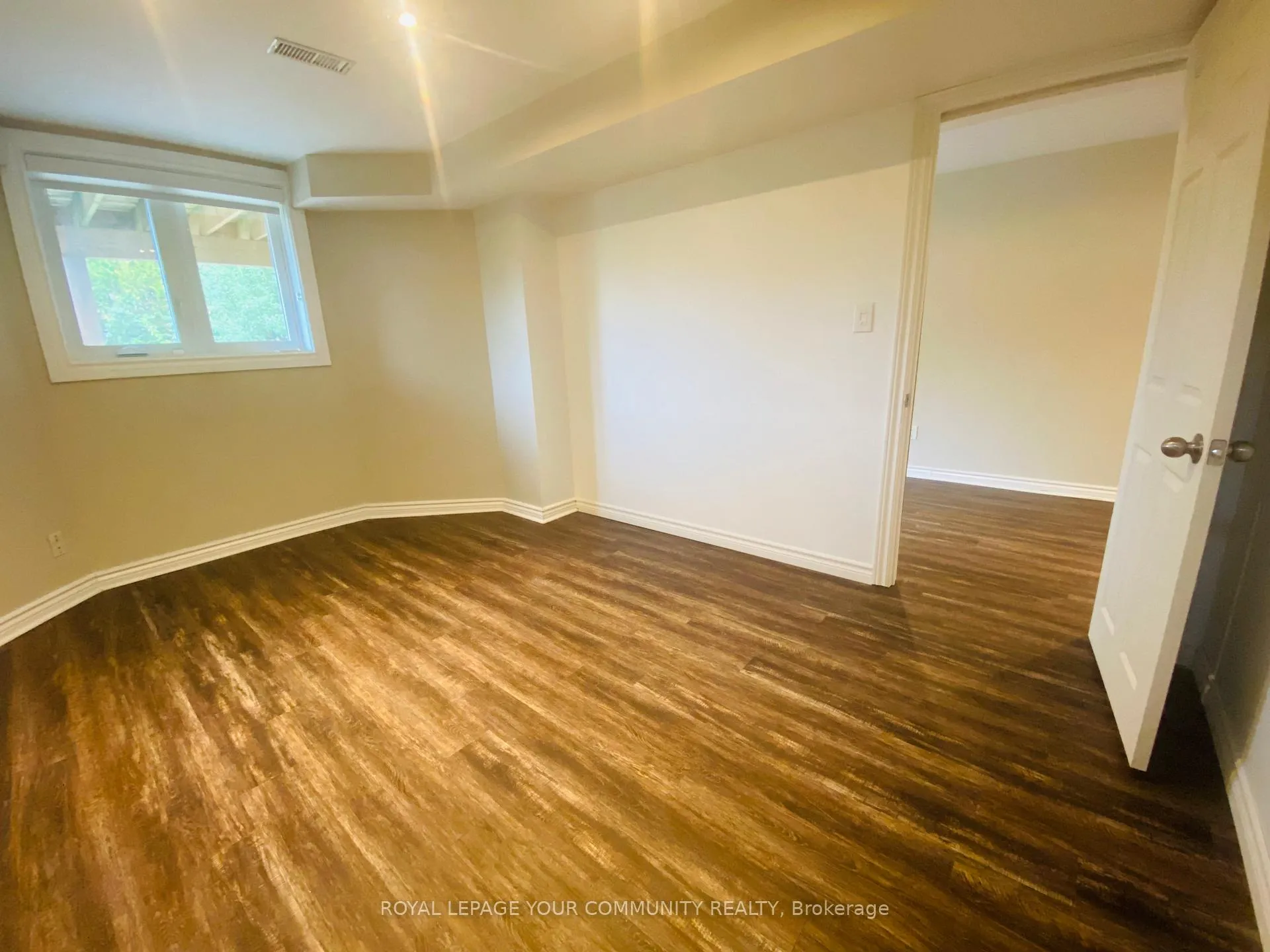 Photo 14 of Unit Bsmt, 15 Fife Road, Aurora, Aurora Grove — HOMEH