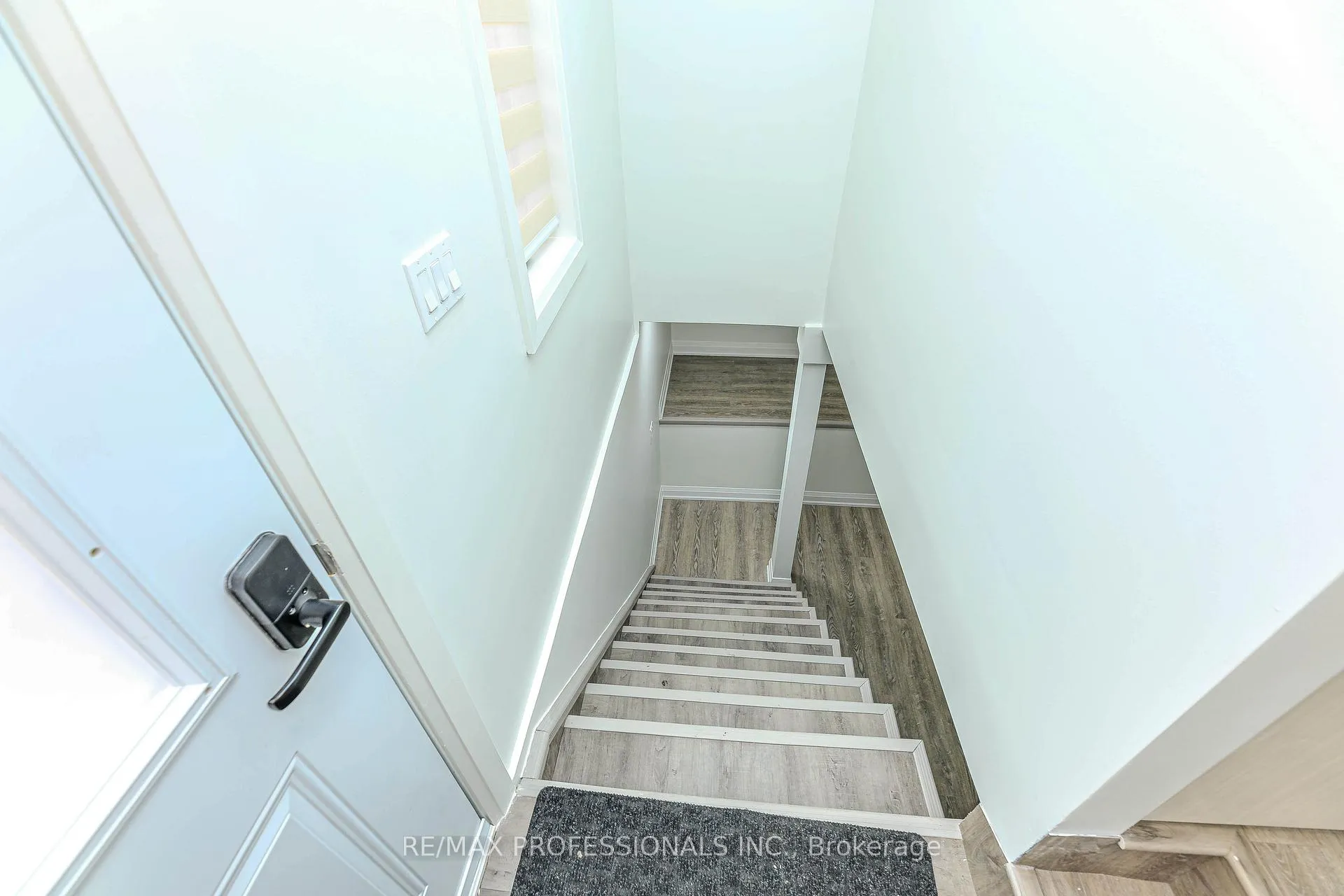 Photo 34 of Unit 1, 295 Deepsprings Crescent, Vaughan, Vellore Village — HOMEH