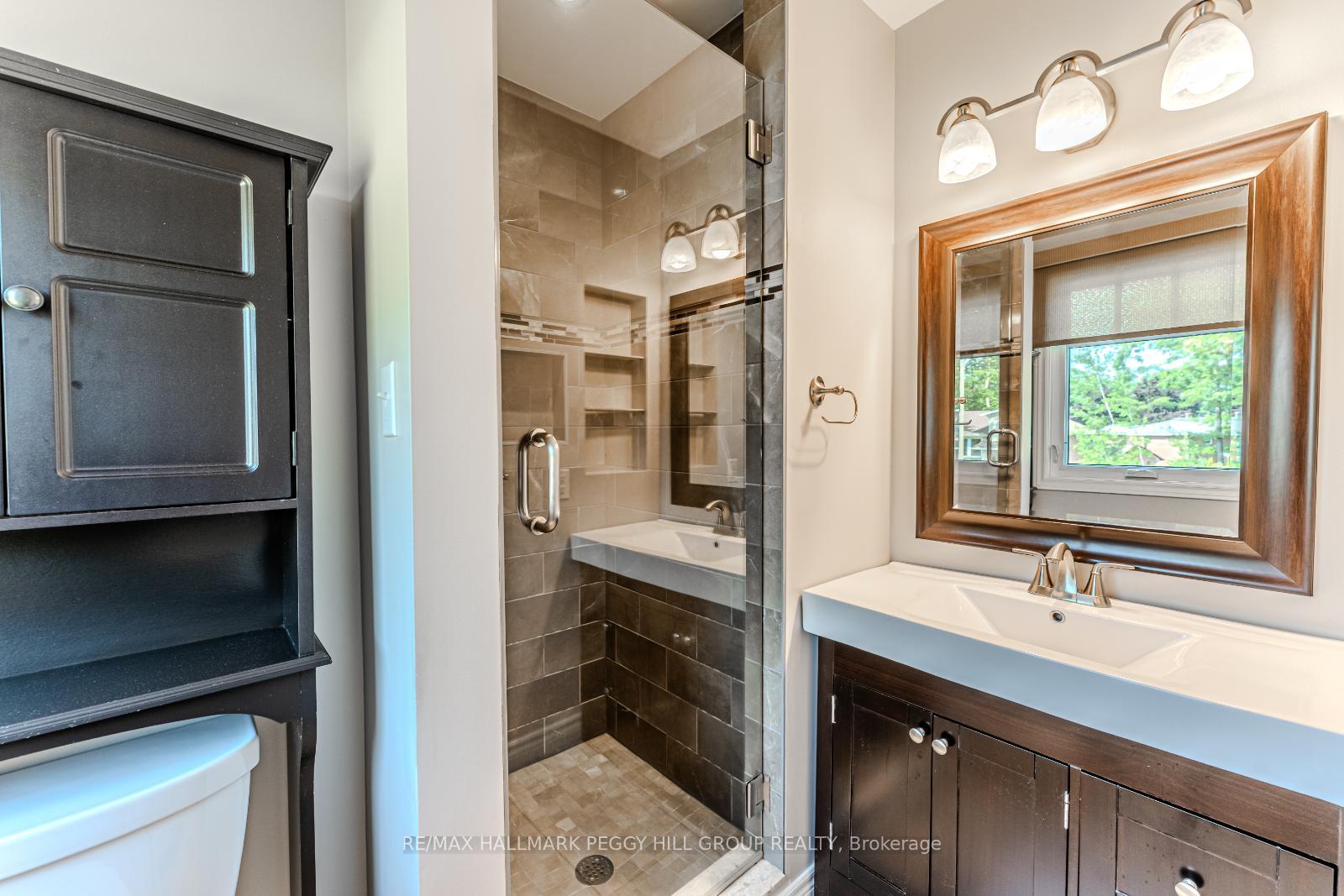 Photo 13 of 19 Oakridge Drive, Barrie, Sunnidale — HOMEH