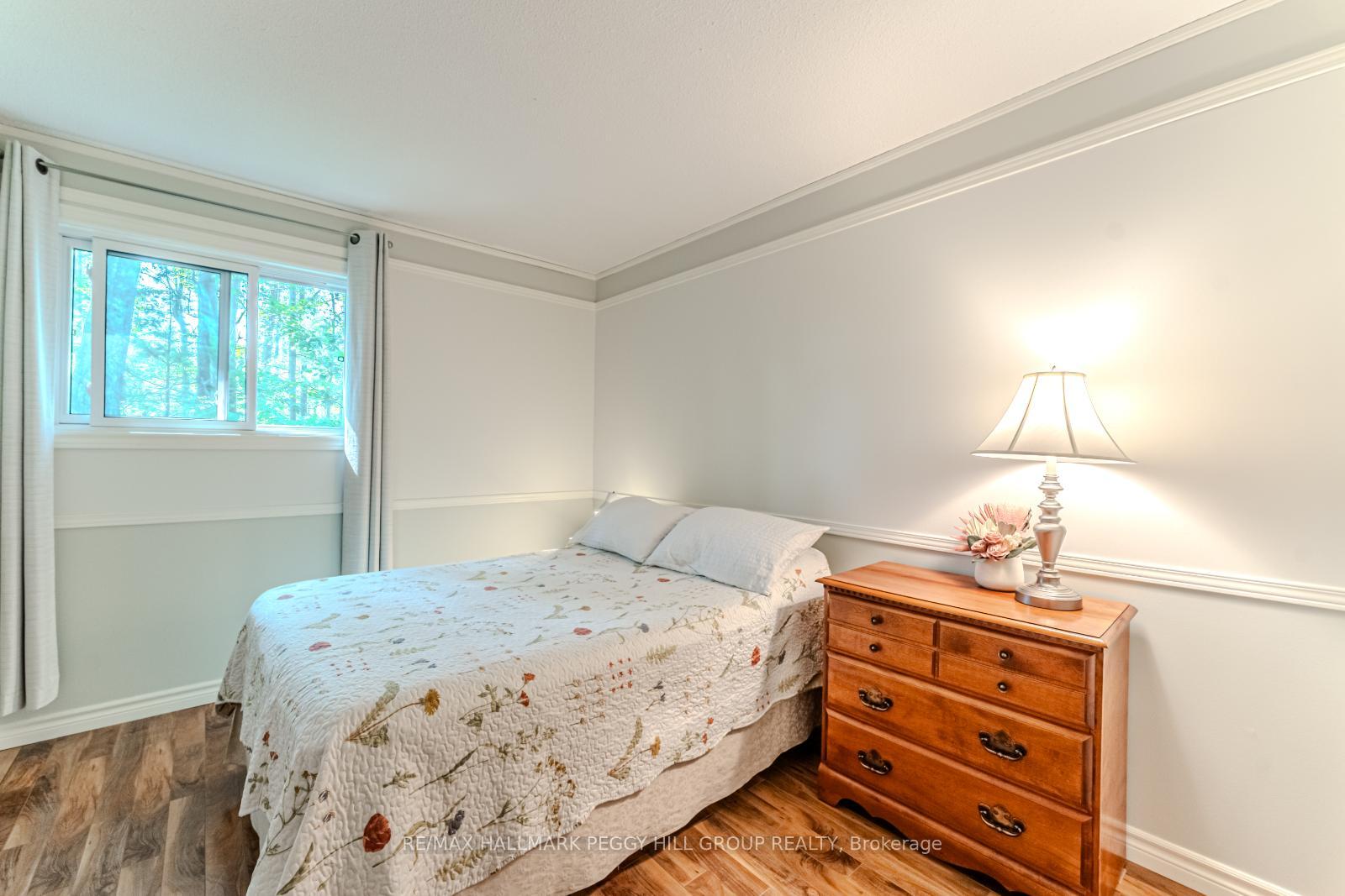 Photo 14 of 19 Oakridge Drive, Barrie, Sunnidale — HOMEH