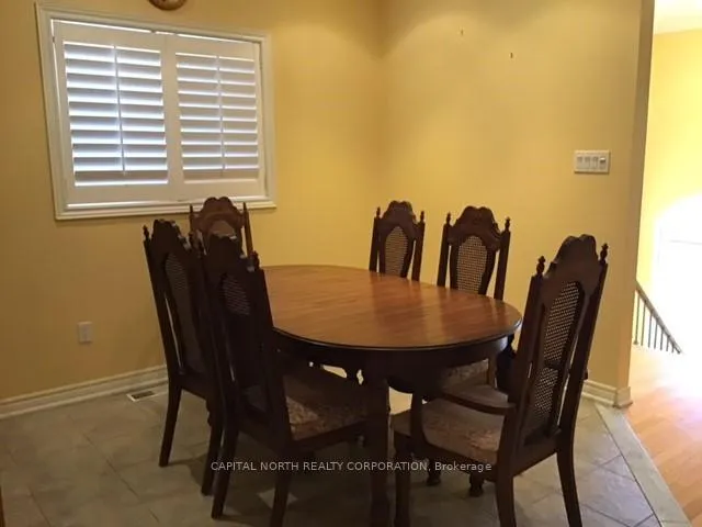Photo 6 of 127 Blackthorn Drive, Vaughan, Maple — HOMEH